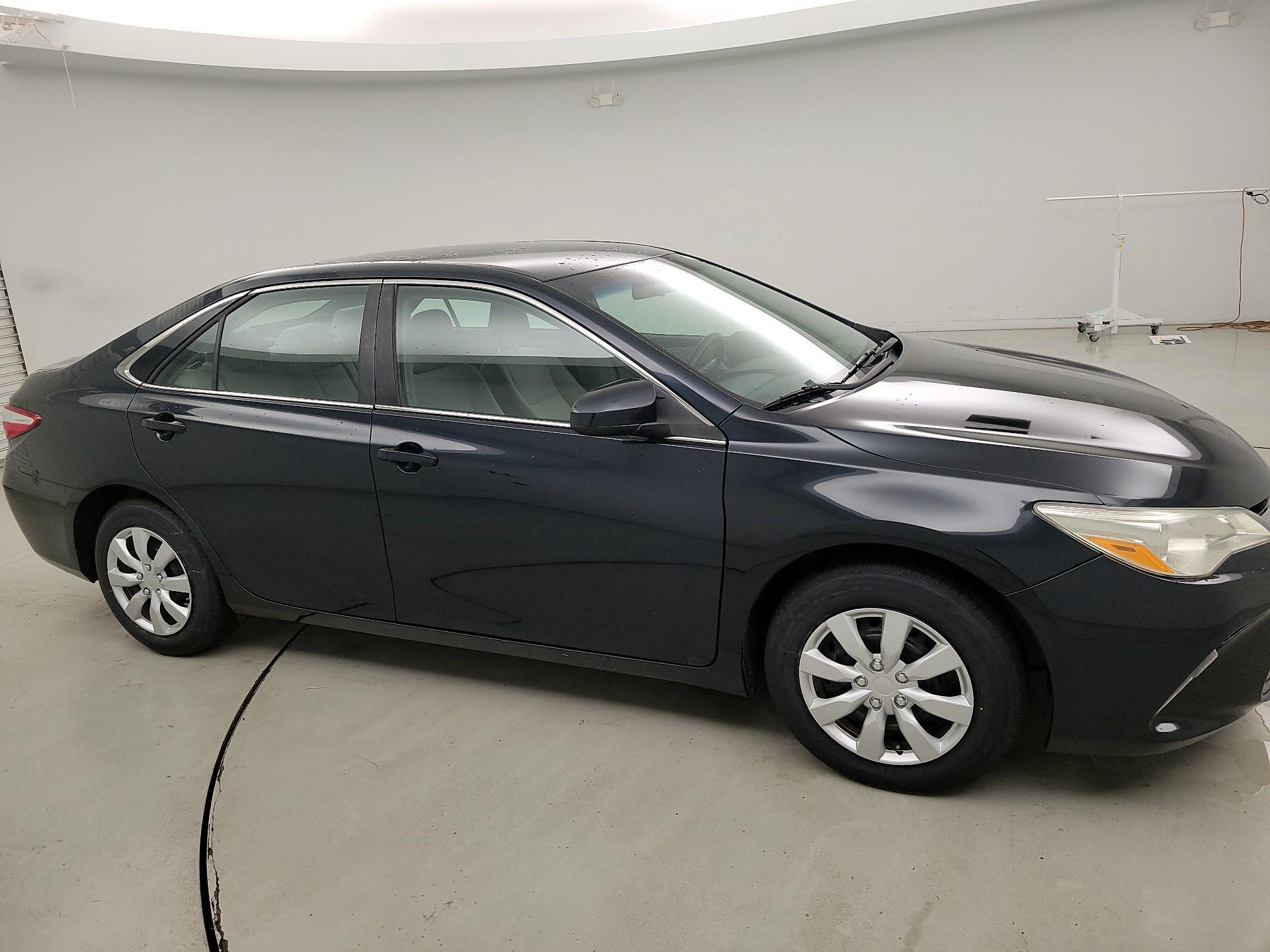 Thumbnail: 2015 Toyota Camry - 4