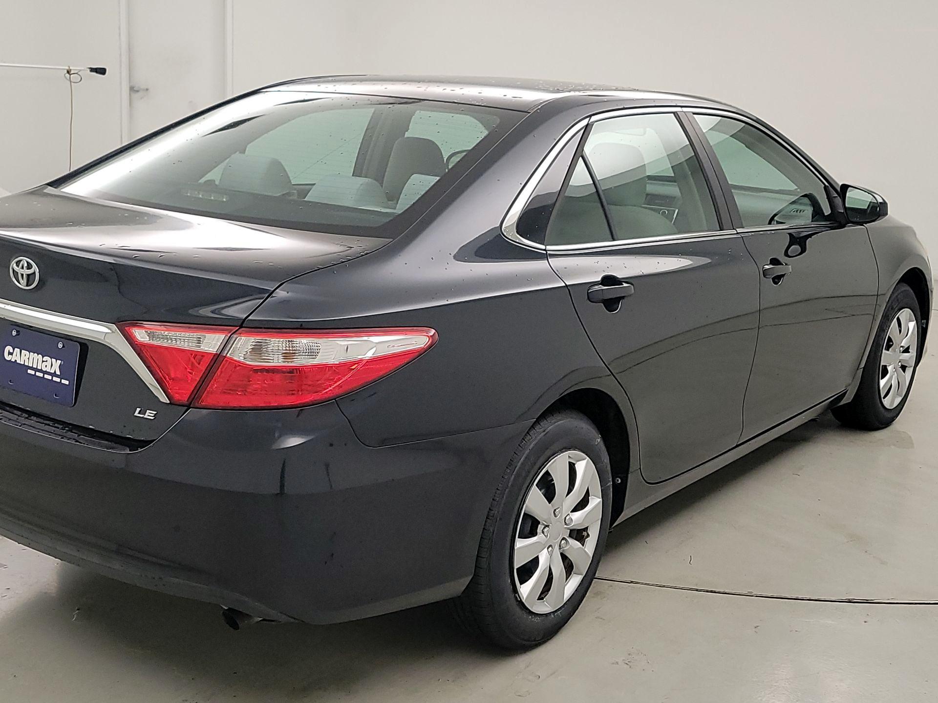 Thumbnail: 2015 Toyota Camry - 5