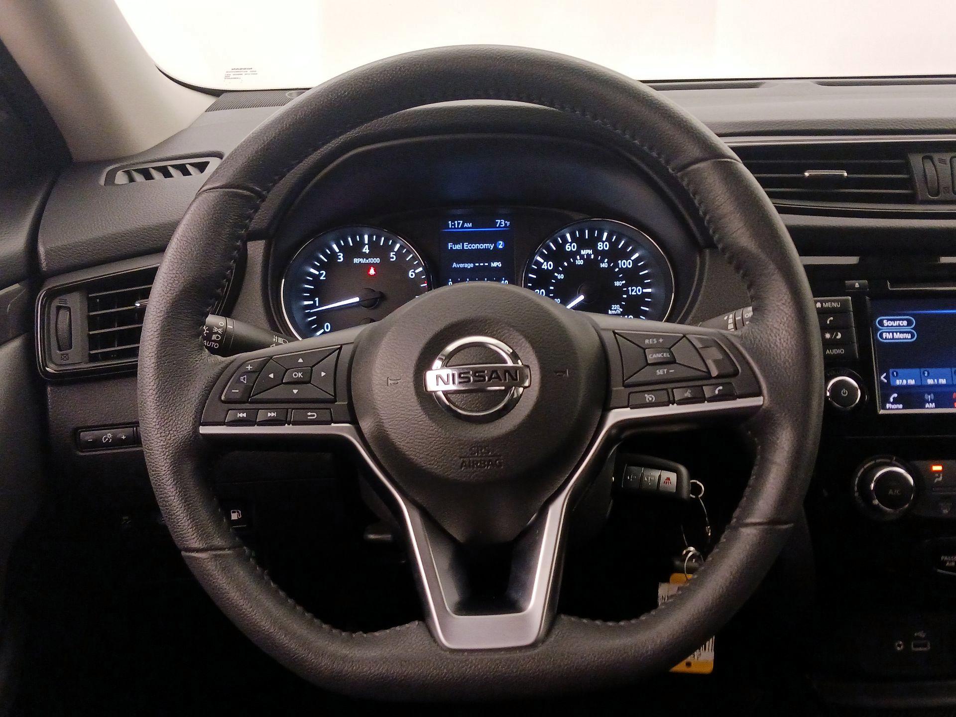 Thumbnail: 2019 Nissan Rogue - 10
