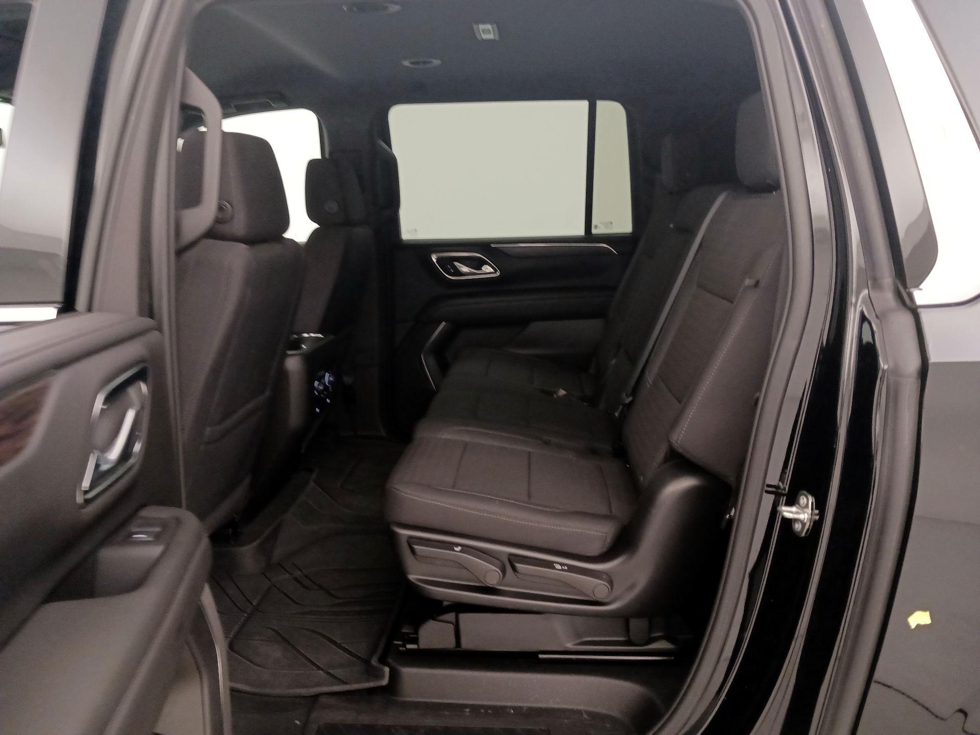 Thumbnail: 2024 Chevrolet Suburban - 19