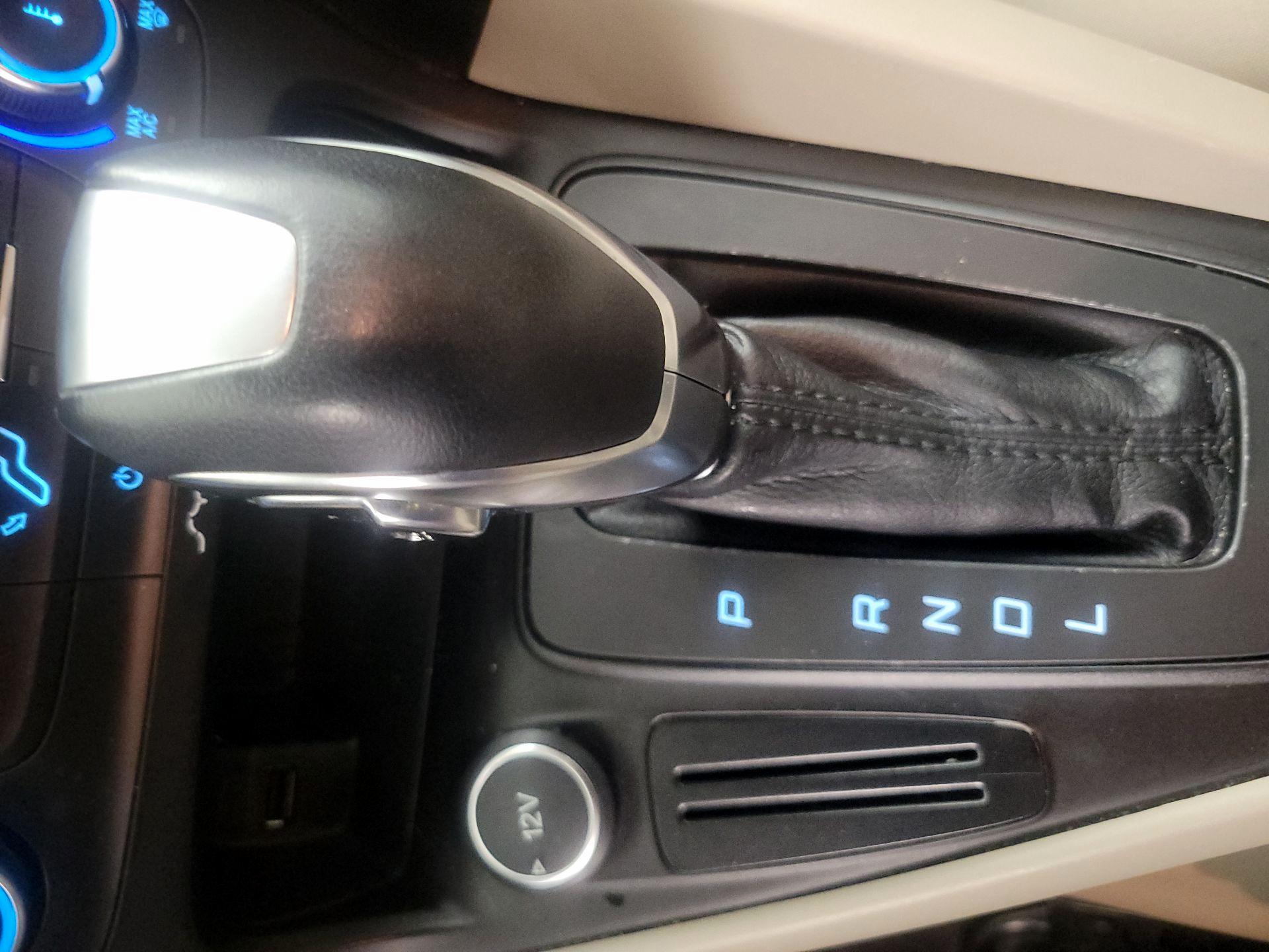 Thumbnail: 2016 Ford Focus - 15