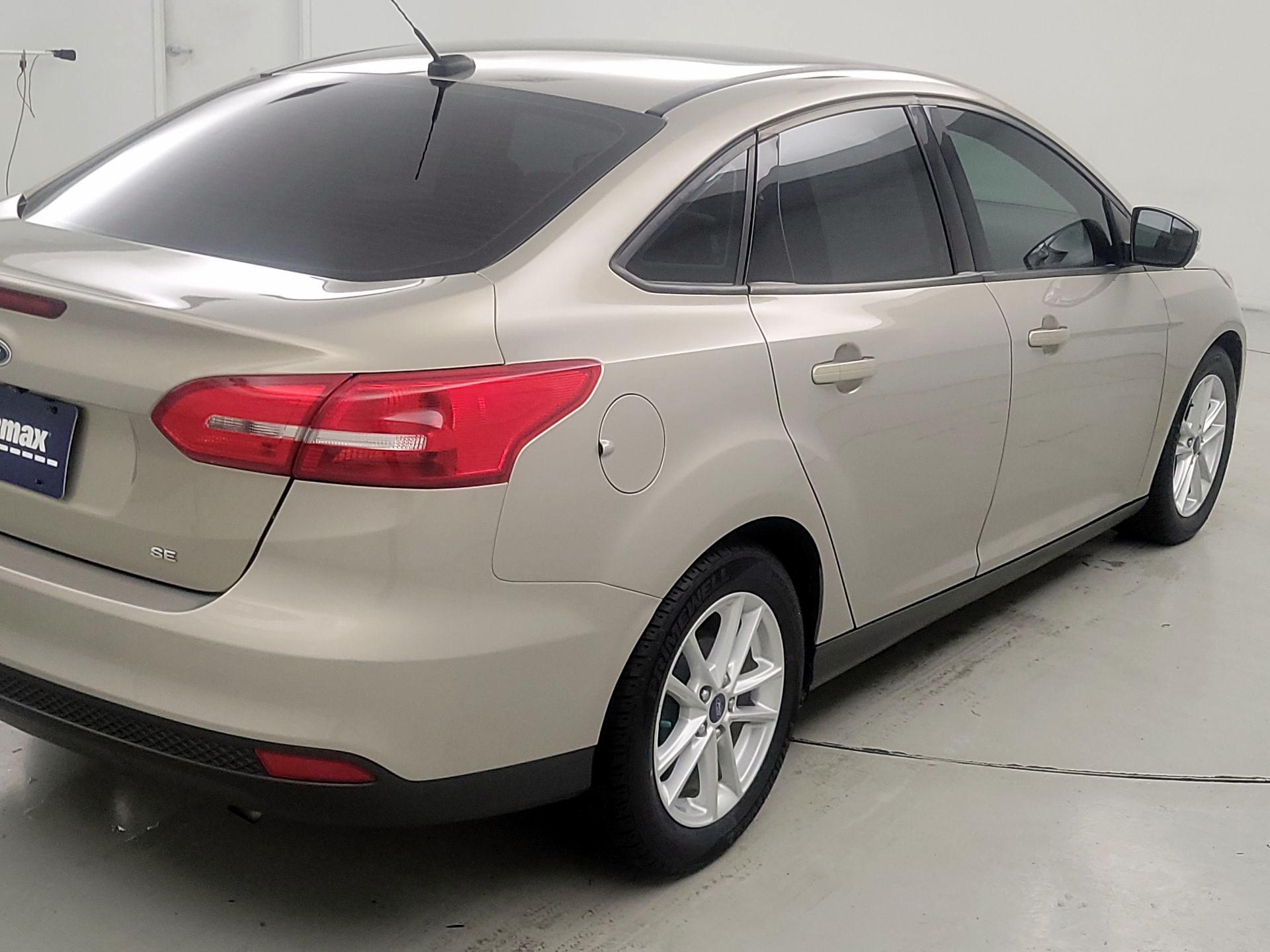 Thumbnail: 2016 Ford Focus - 5