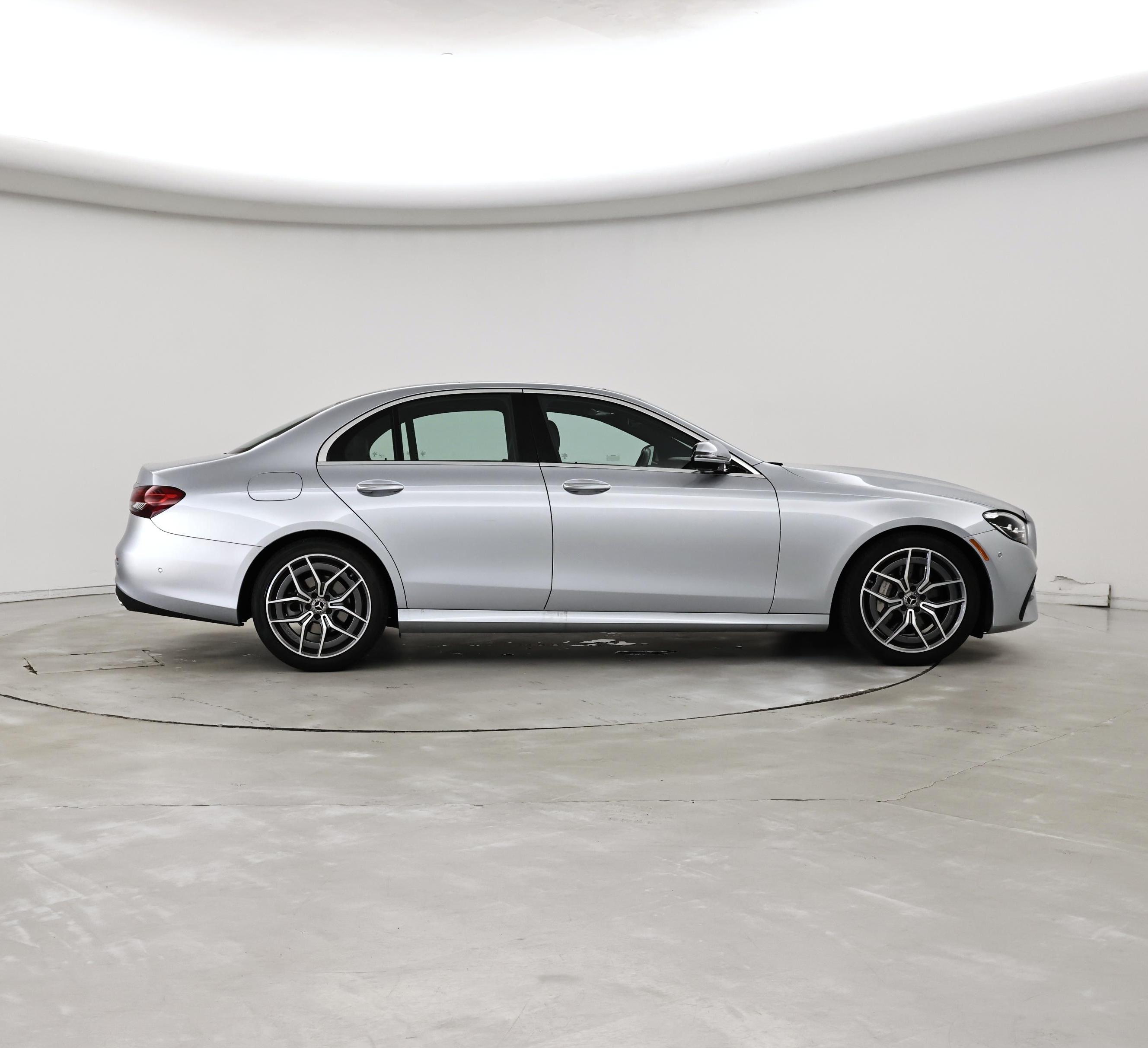 Thumbnail: 2021 Mercedes-Benz E-Class - 7
