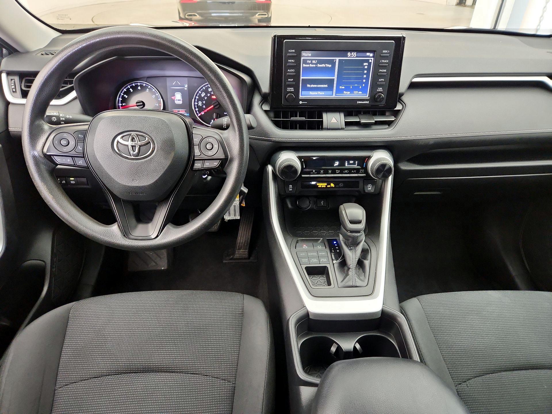 Thumbnail: 2020 Toyota RAV4 - 9