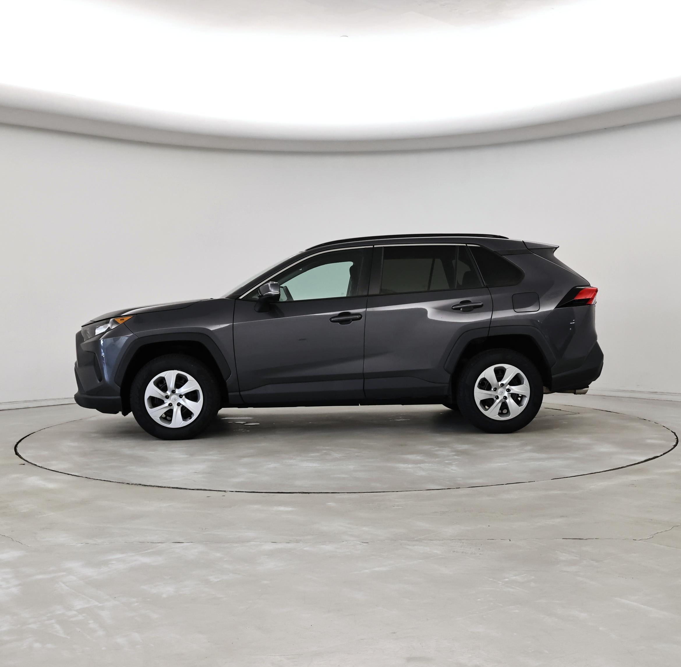 Thumbnail: 2020 Toyota RAV4 - 3
