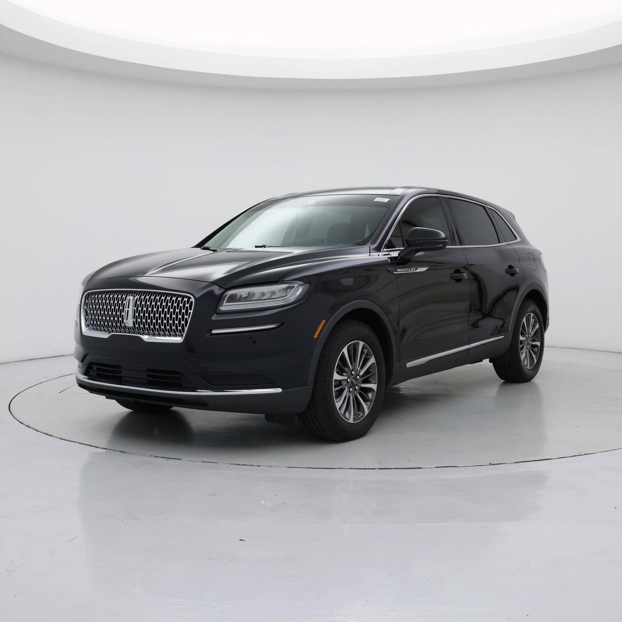 Thumbnail: 2023 Lincoln Nautilus - 4