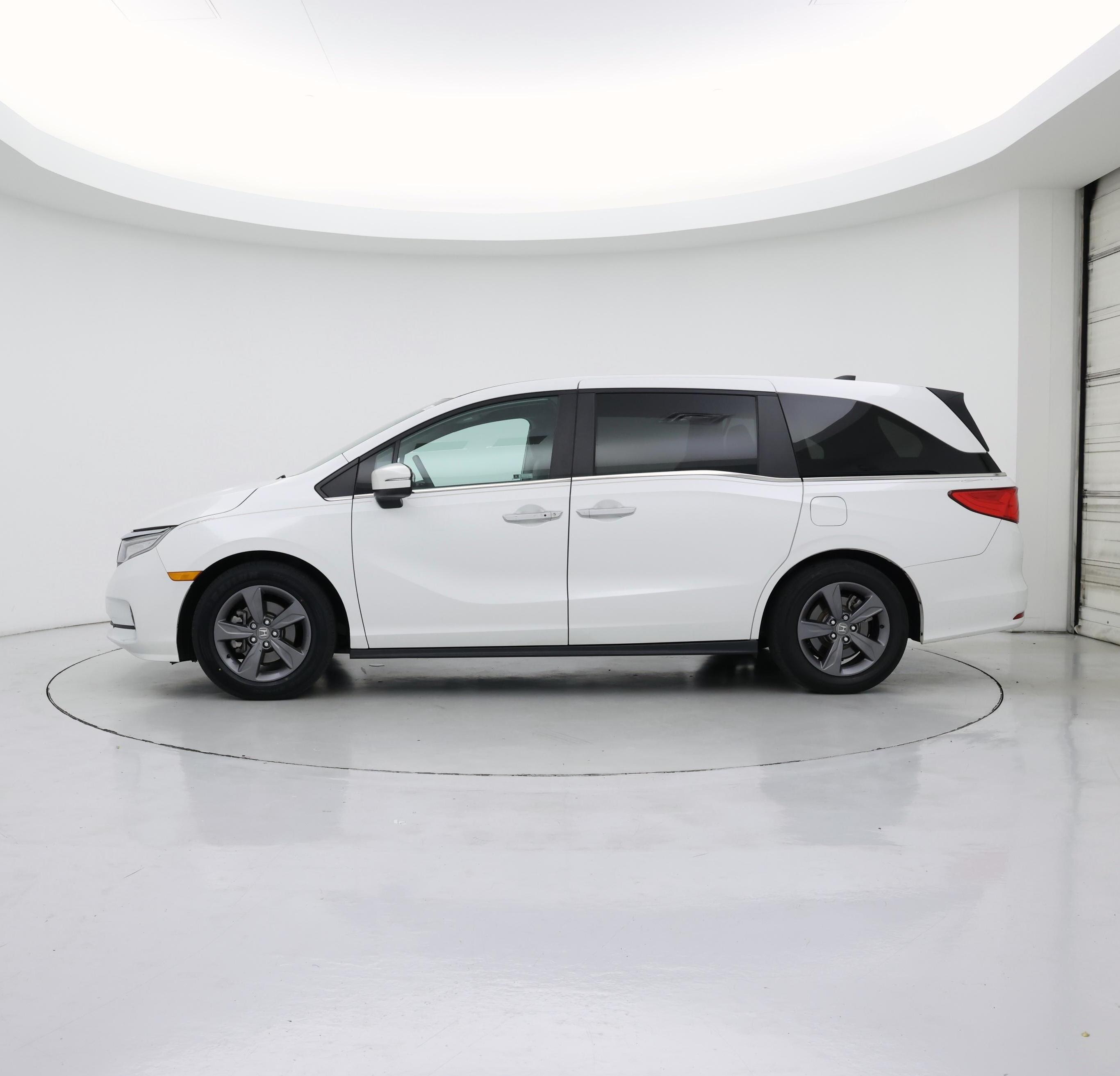 Thumbnail: 2022 Honda Odyssey - 3