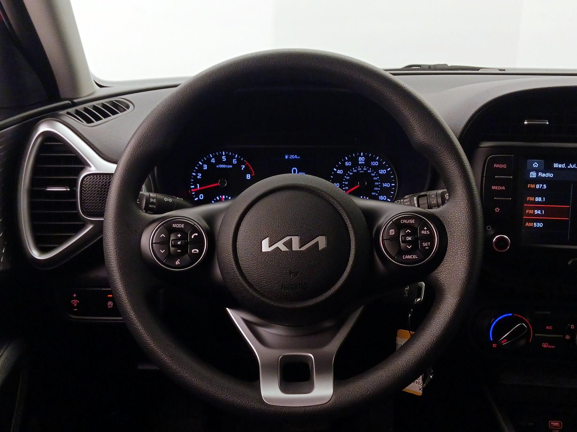 Thumbnail: 2022 Kia Soul - 10