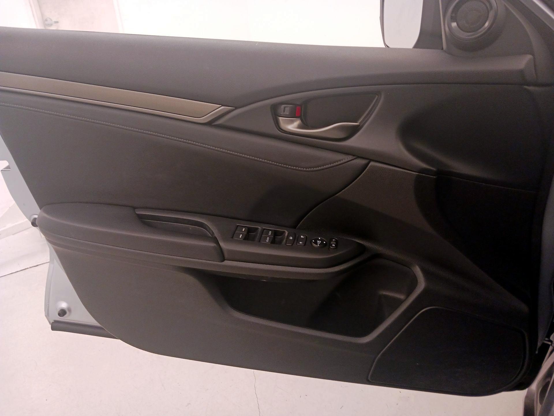 Thumbnail: 2019 Honda Civic - 12