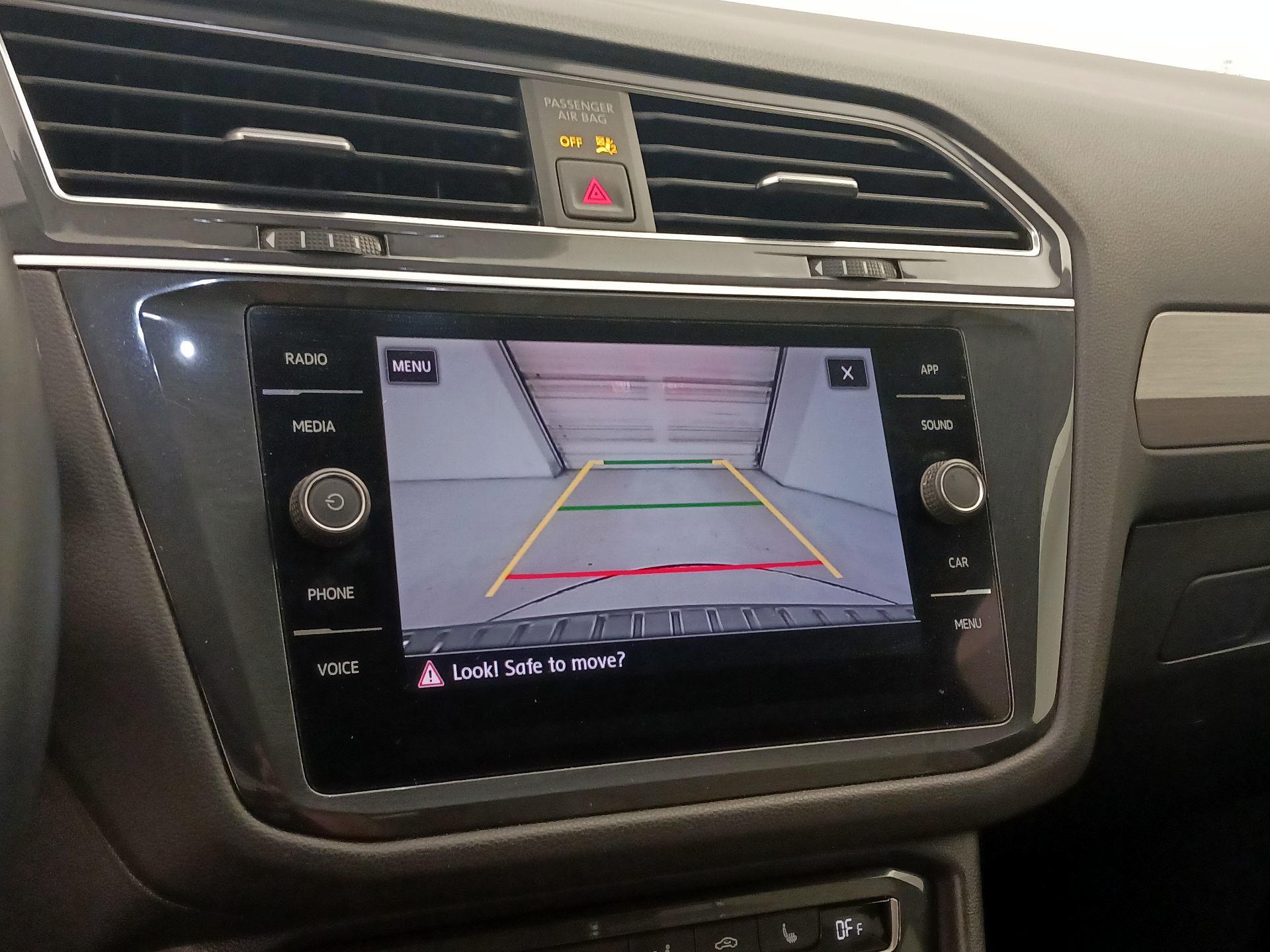 Thumbnail: 2019 Volkswagen Tiguan - 14