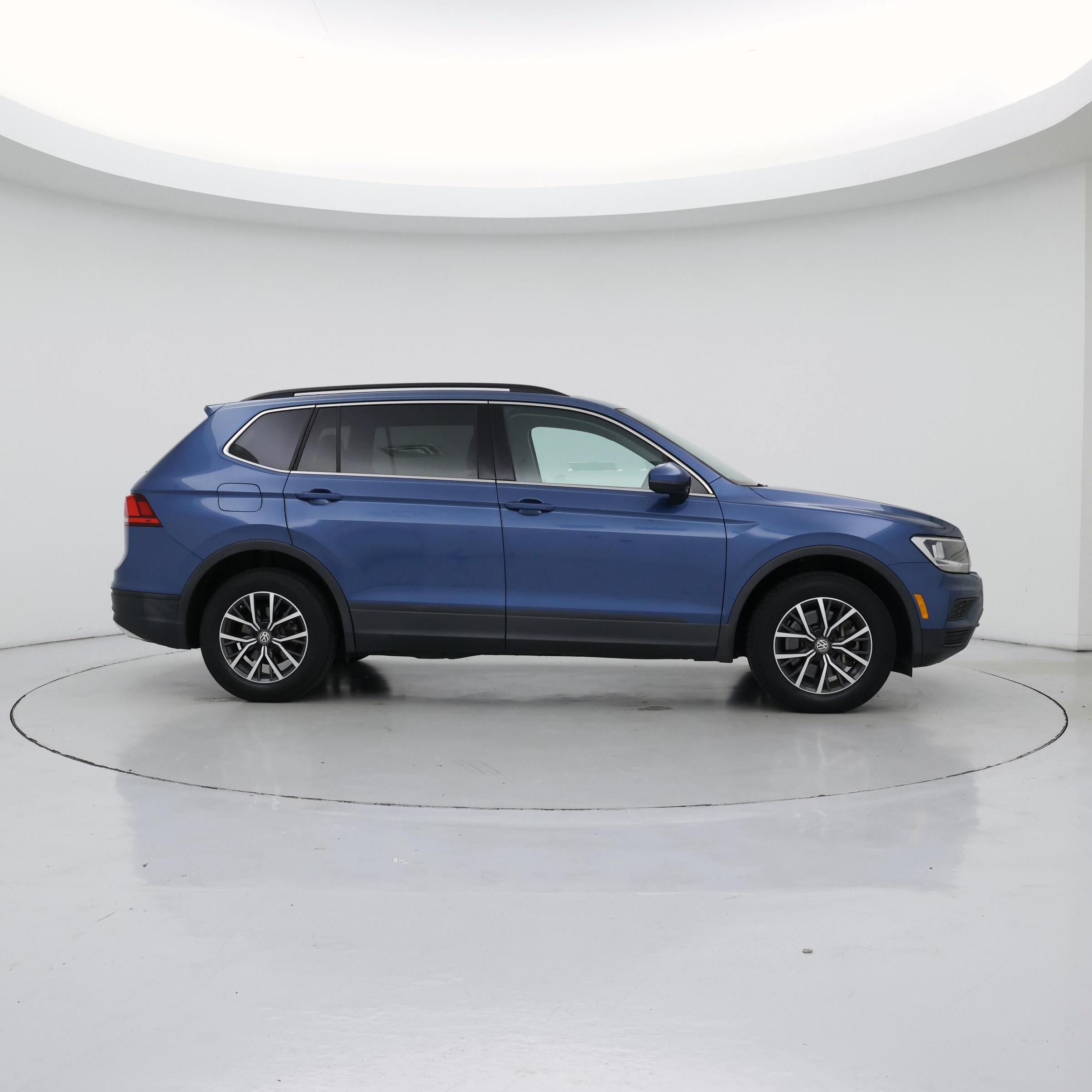 Thumbnail: 2019 Volkswagen Tiguan - 2