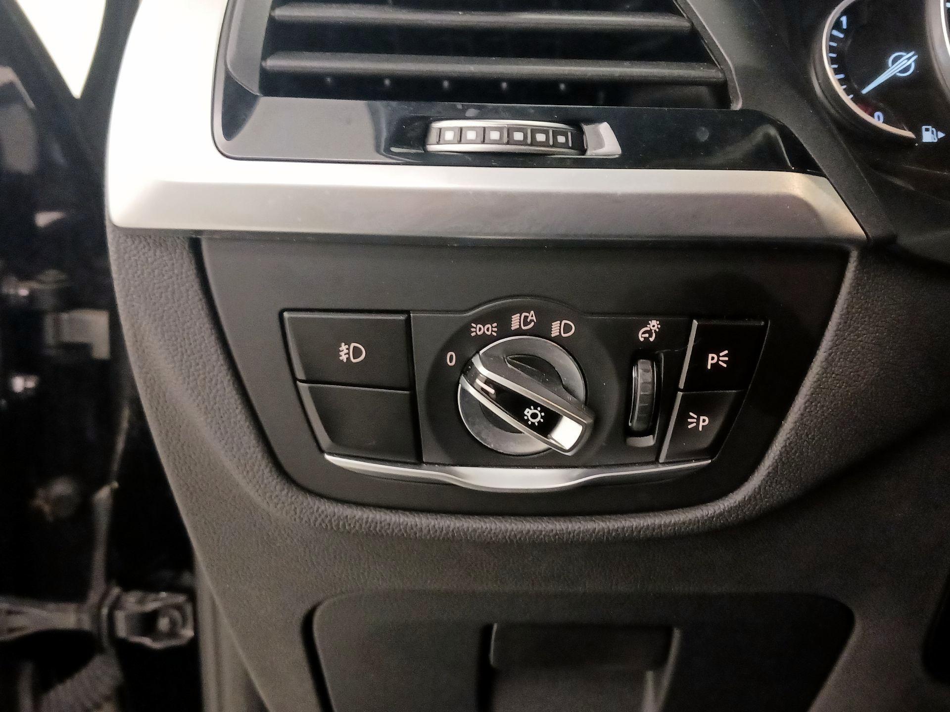 Thumbnail: 2019 BMW X3 - 13