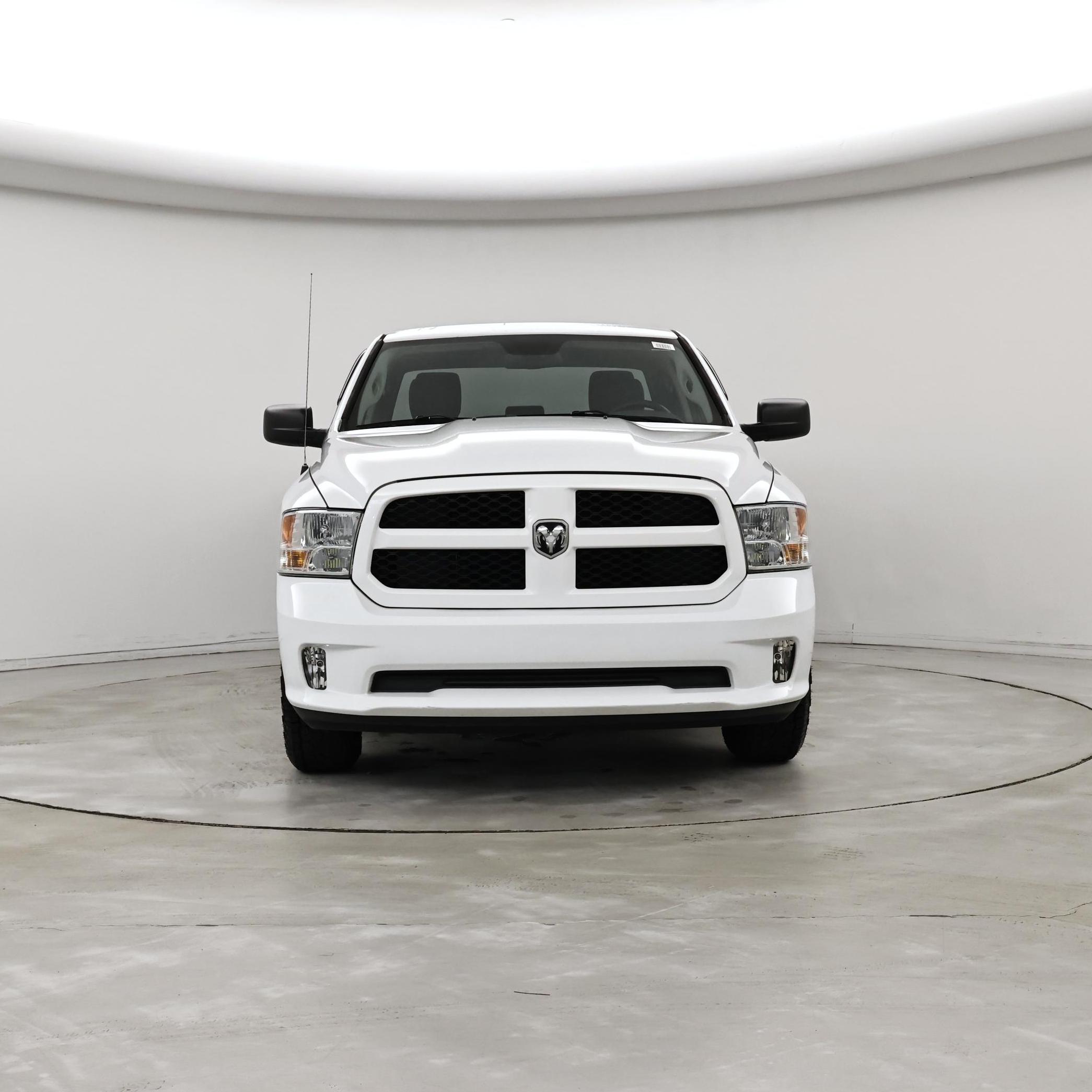 Thumbnail: 2019 RAM 1500 Classic - 5
