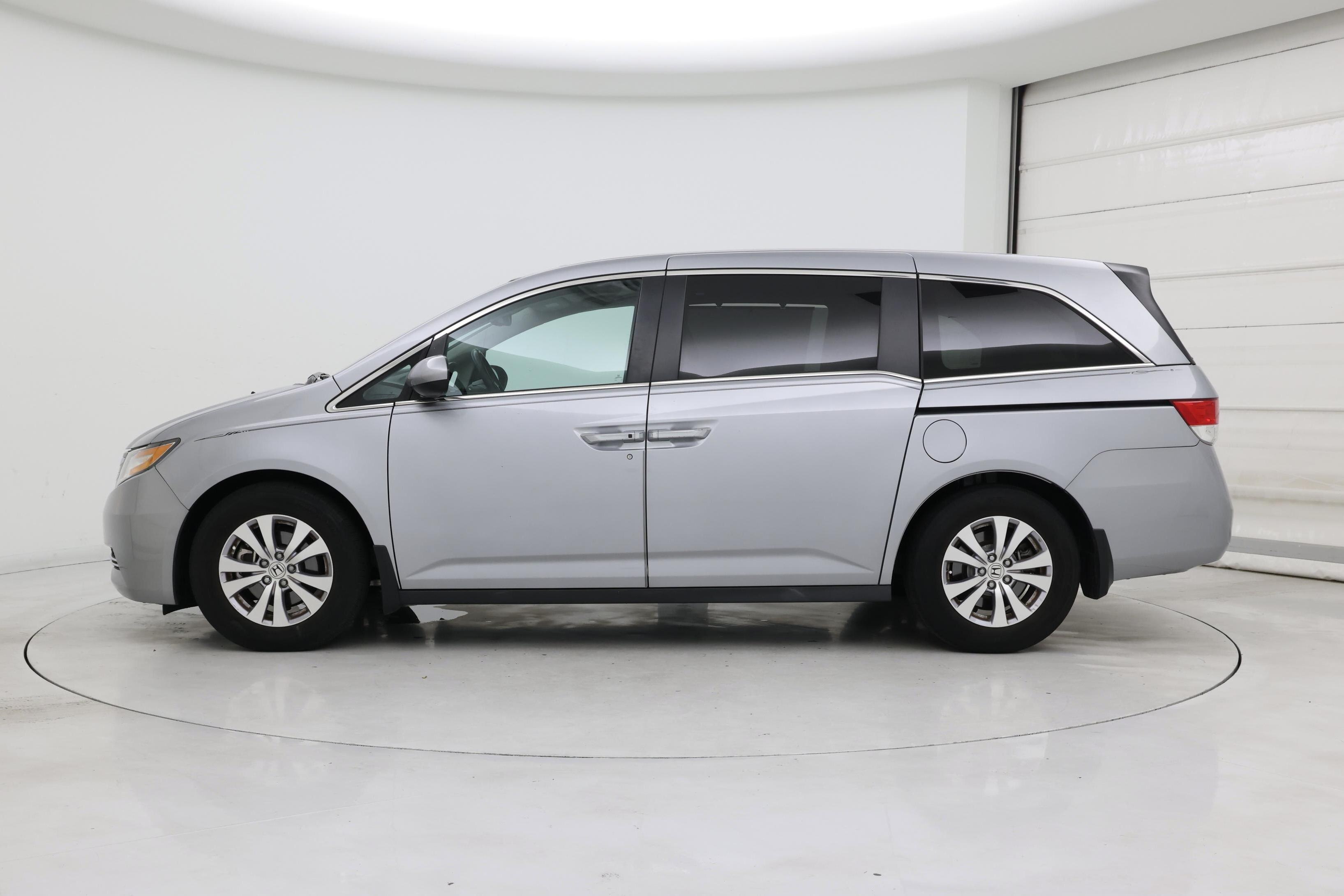 Thumbnail: 2016 Honda Odyssey - 3