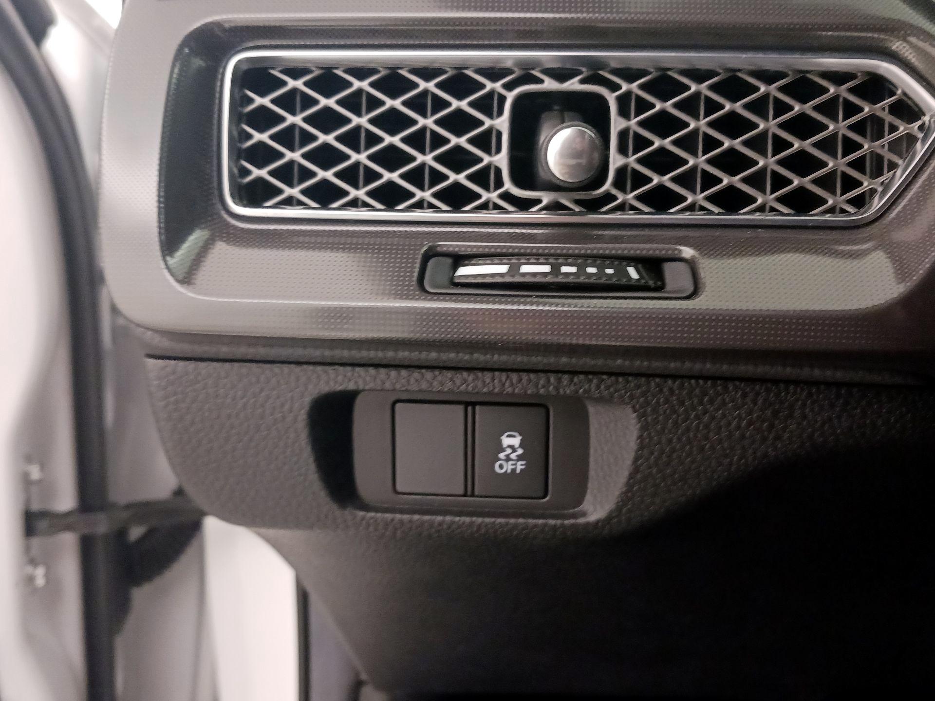 Thumbnail: 2025 Acura Integra - 13