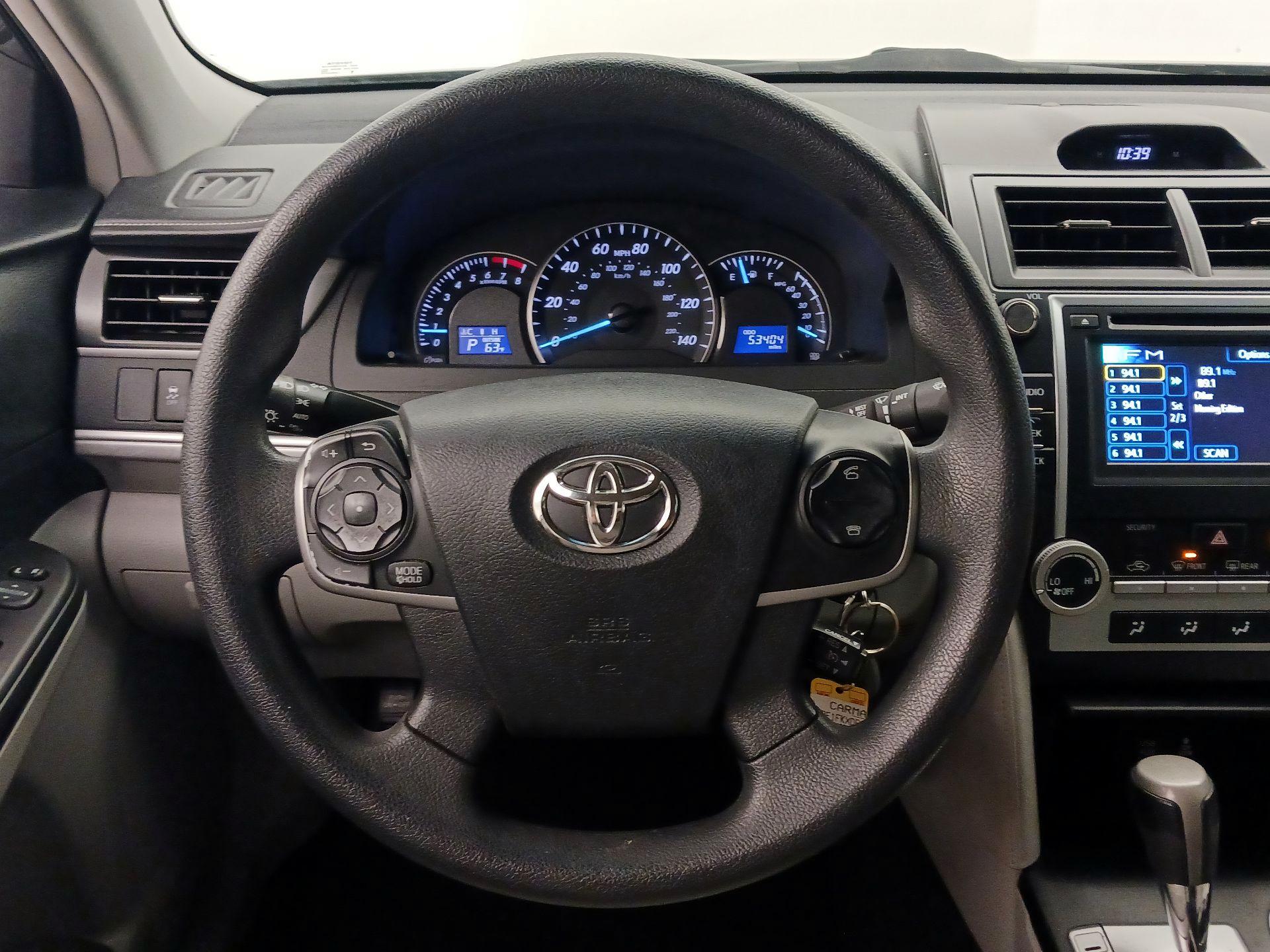 Thumbnail: 2013 Toyota Camry - 10