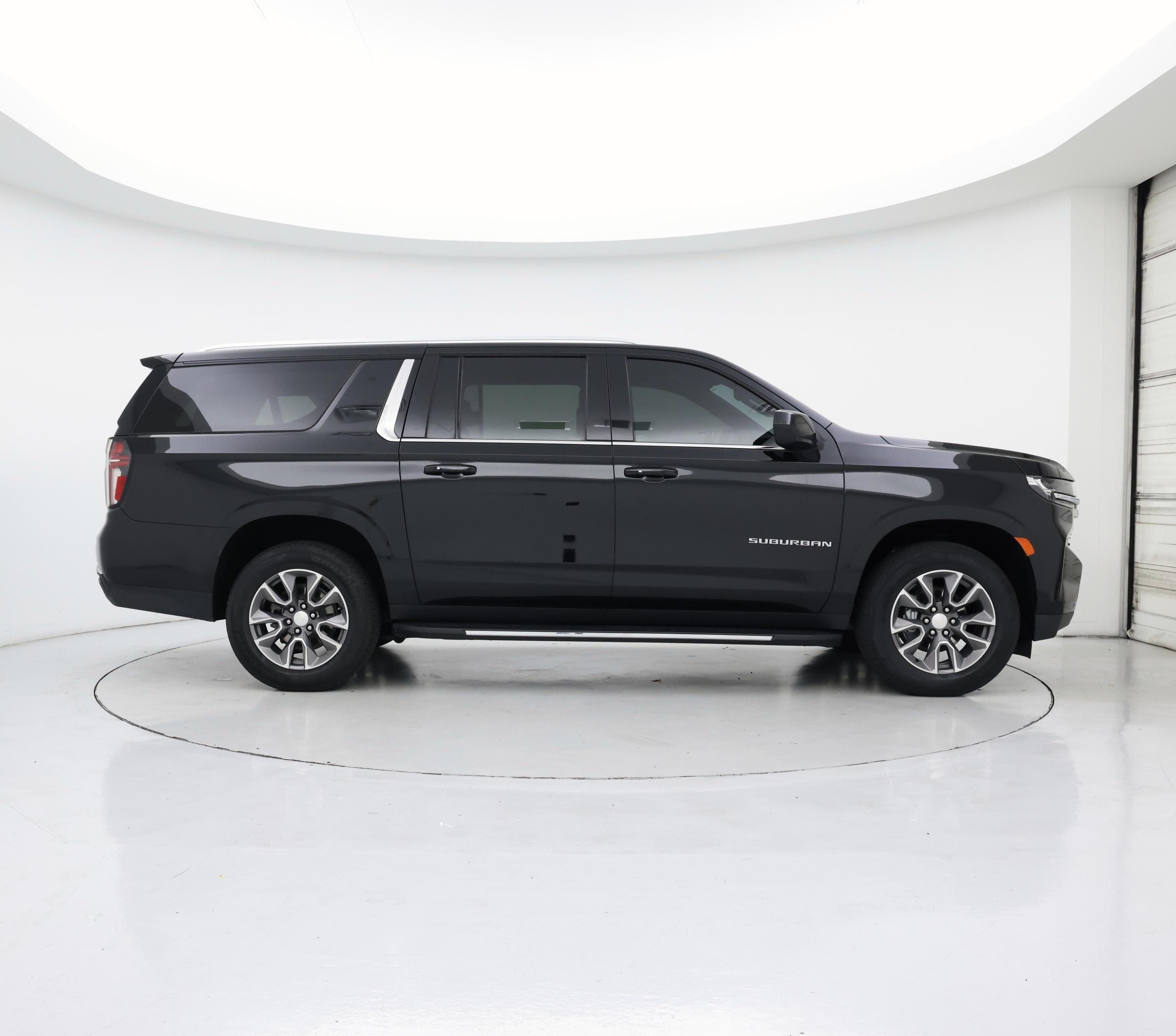 Thumbnail: 2023 Chevrolet Suburban - 7