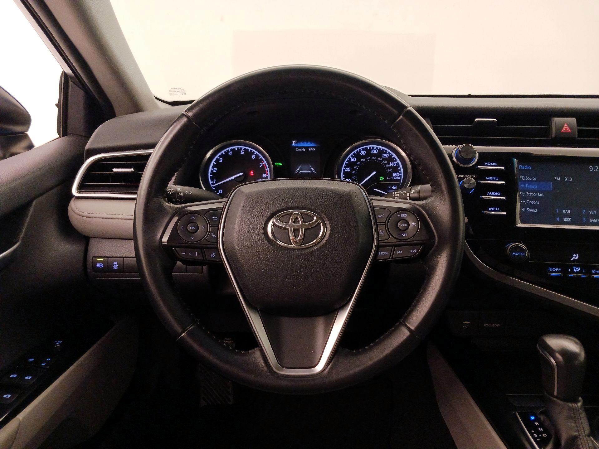 Thumbnail: 2018 Toyota Camry - 10