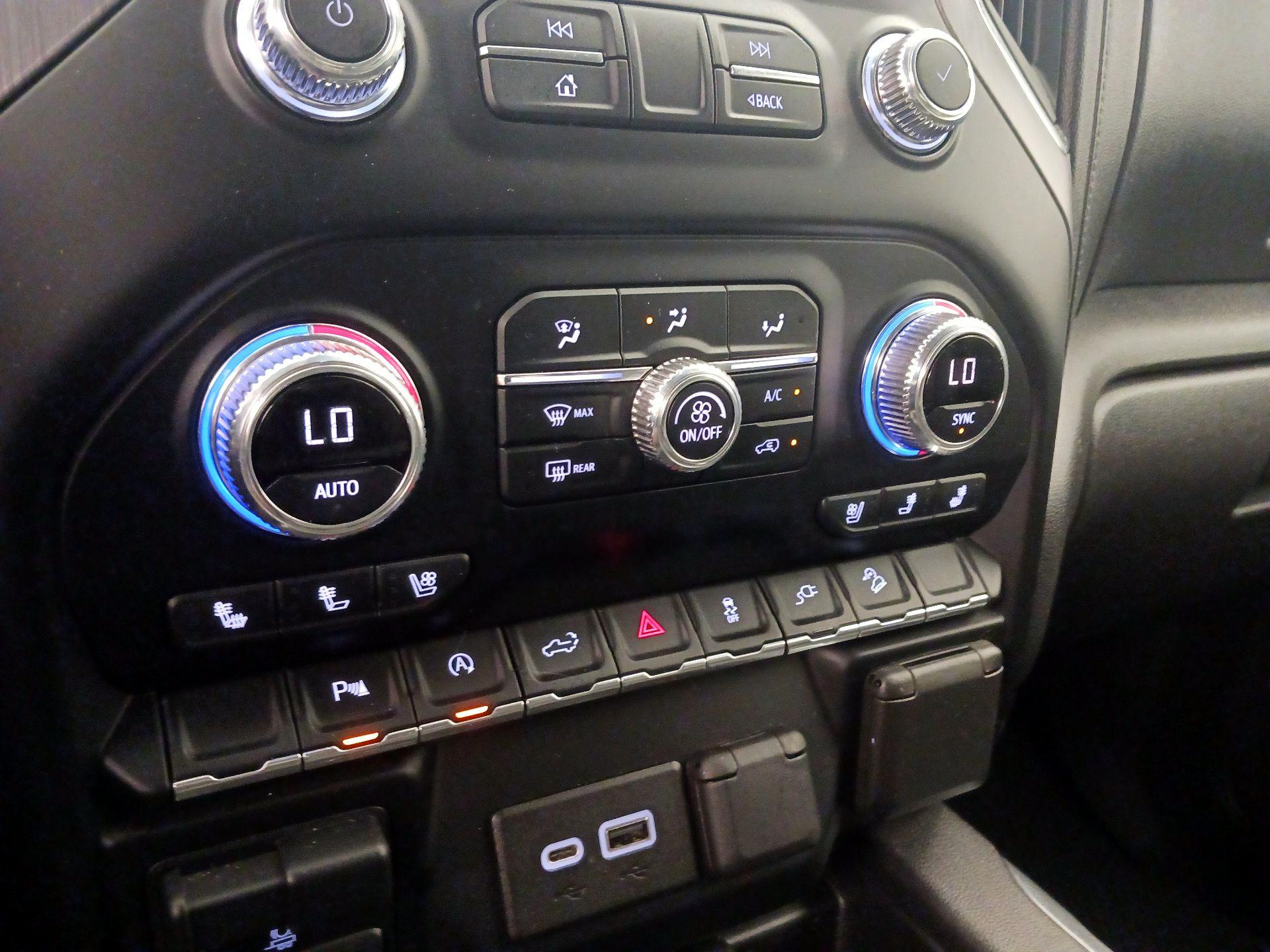 Thumbnail: 2020 GMC Sierra 1500 - 17