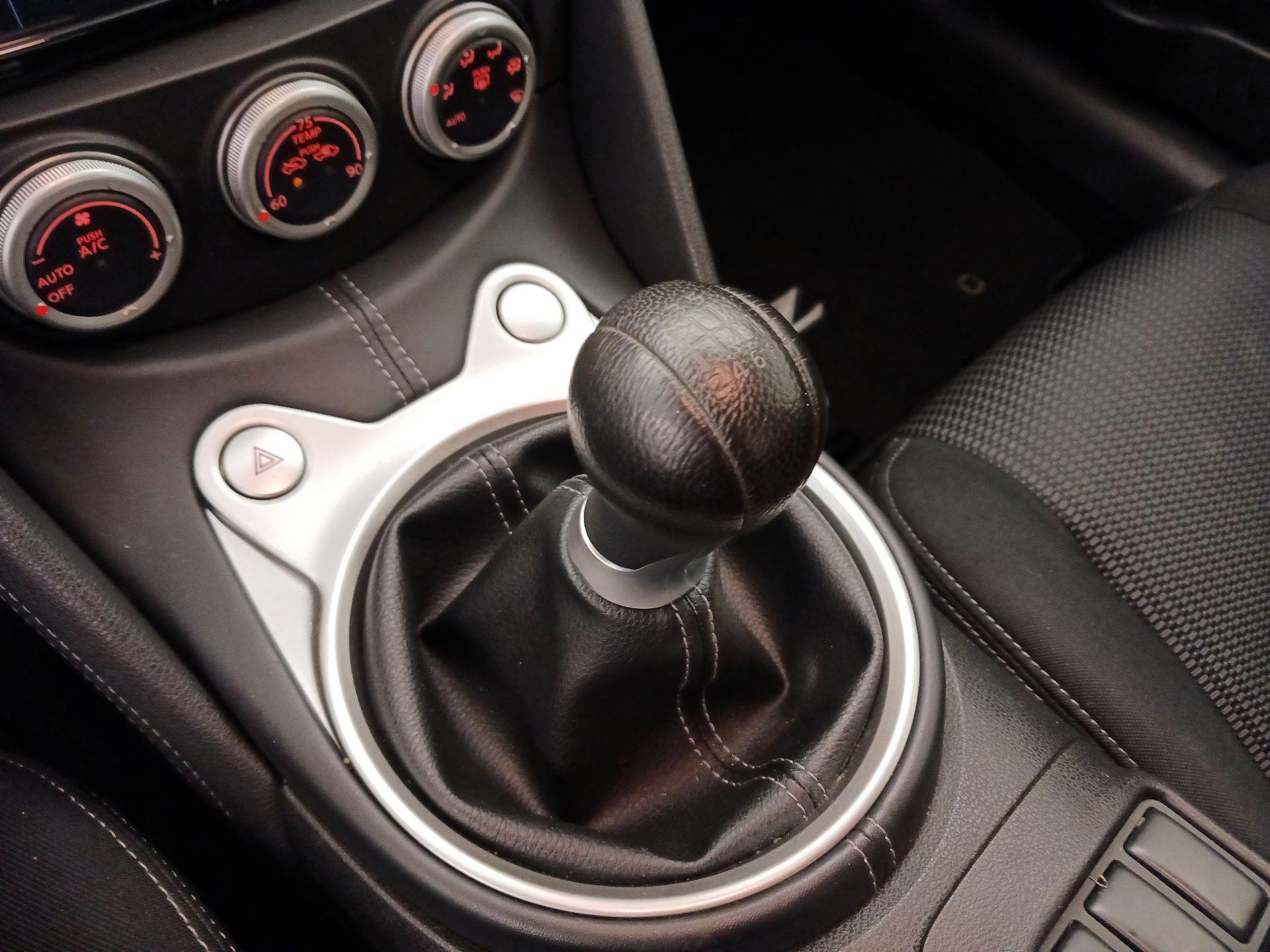 Thumbnail: 2014 Nissan Z - 16