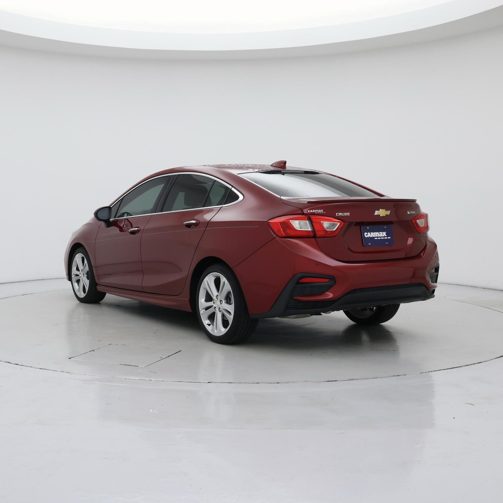 Thumbnail: 2018 Chevrolet Cruze - 2