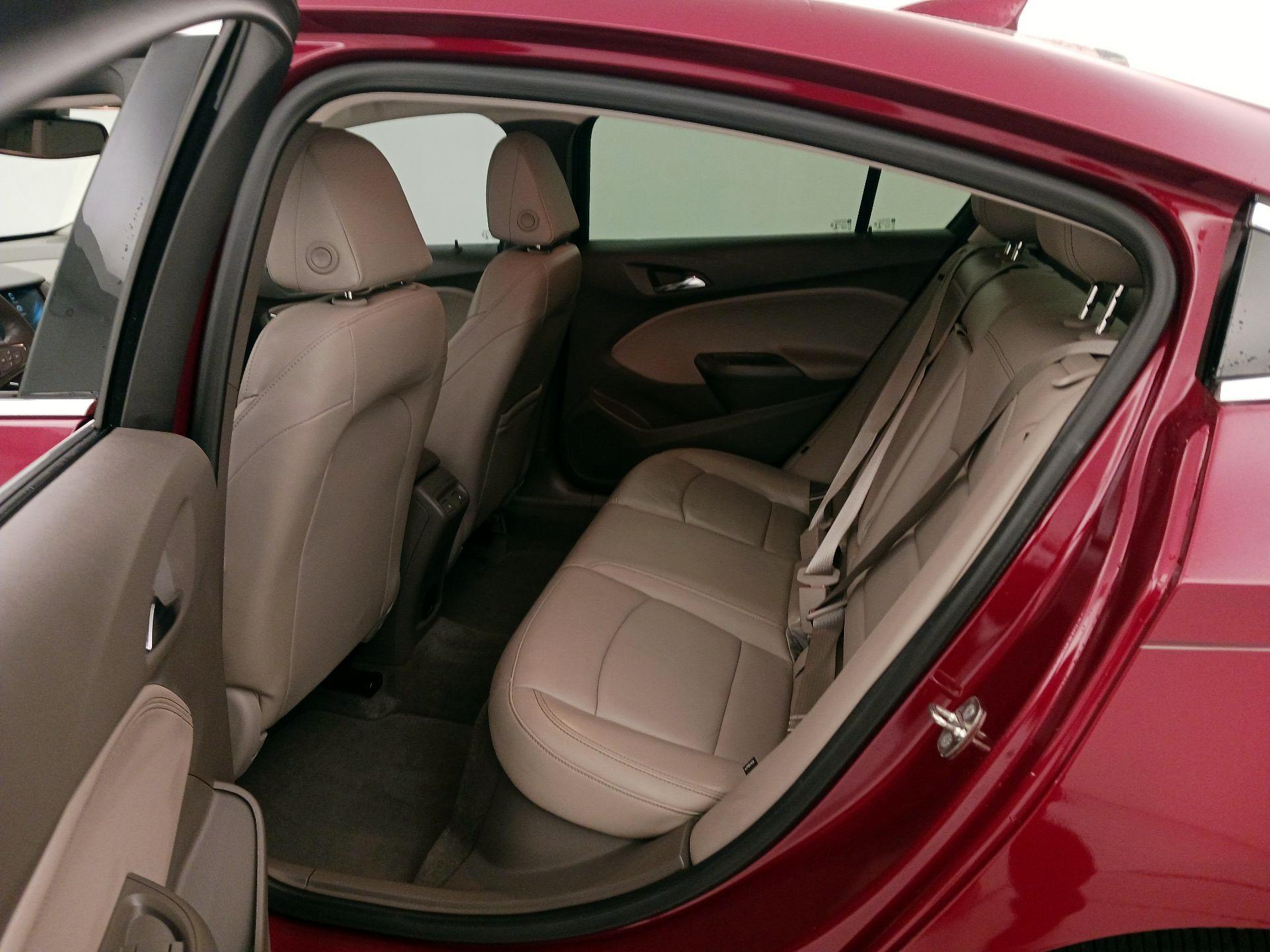Thumbnail: 2018 Chevrolet Cruze - 19