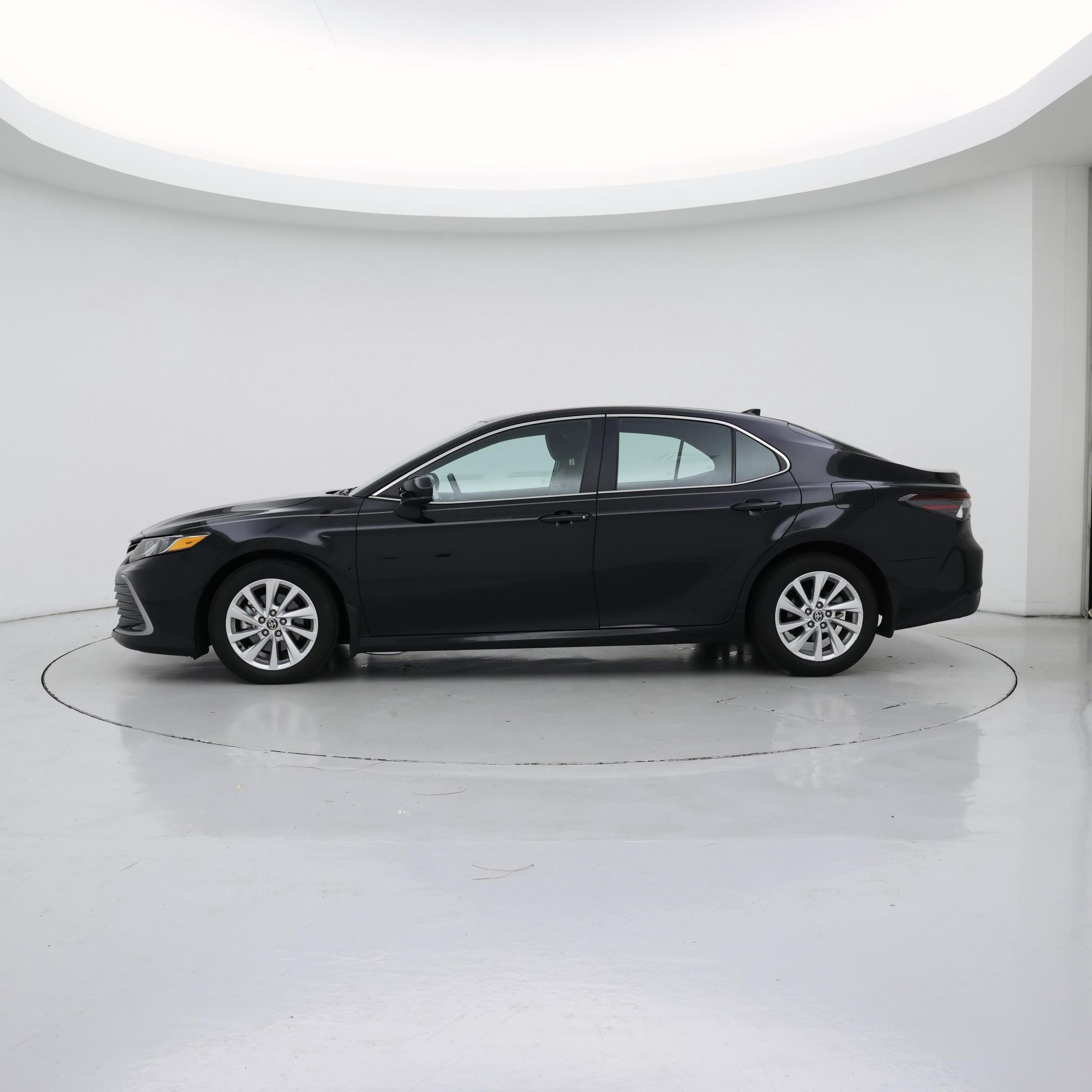 Thumbnail: 2023 Toyota Camry - 3