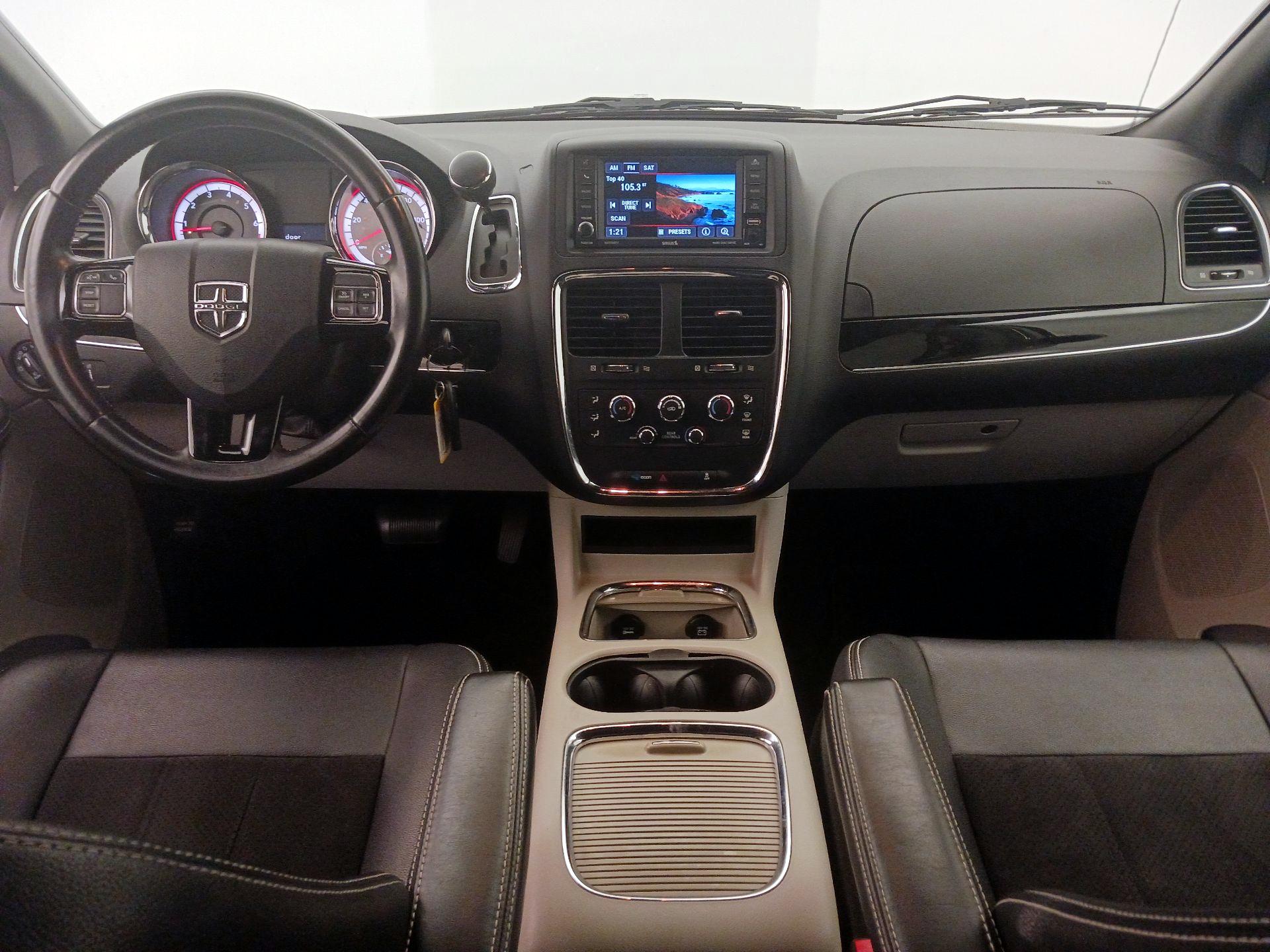 Thumbnail: 2020 Dodge Grand Caravan - 9
