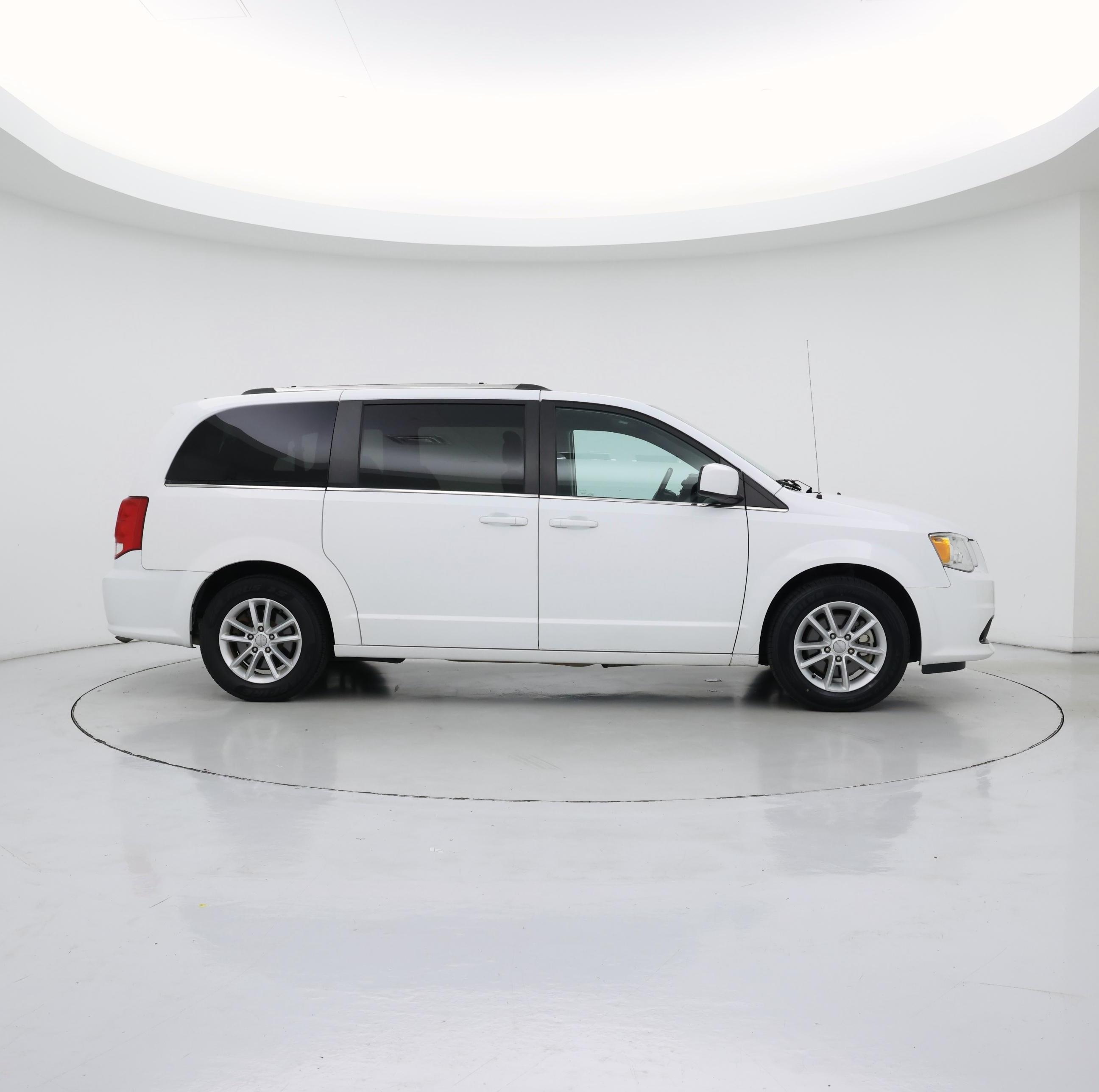 Thumbnail: 2020 Dodge Grand Caravan - 7