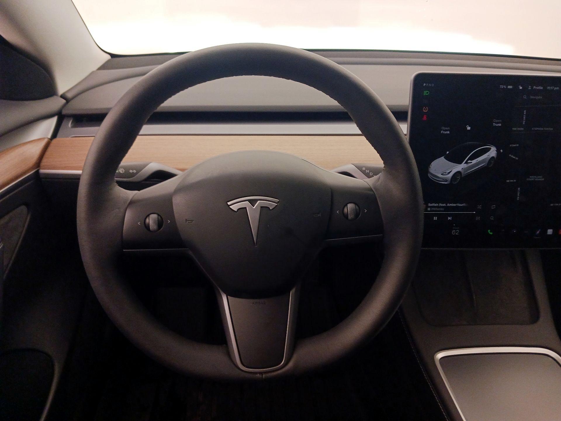 Thumbnail: 2022 Tesla Model 3 - 10