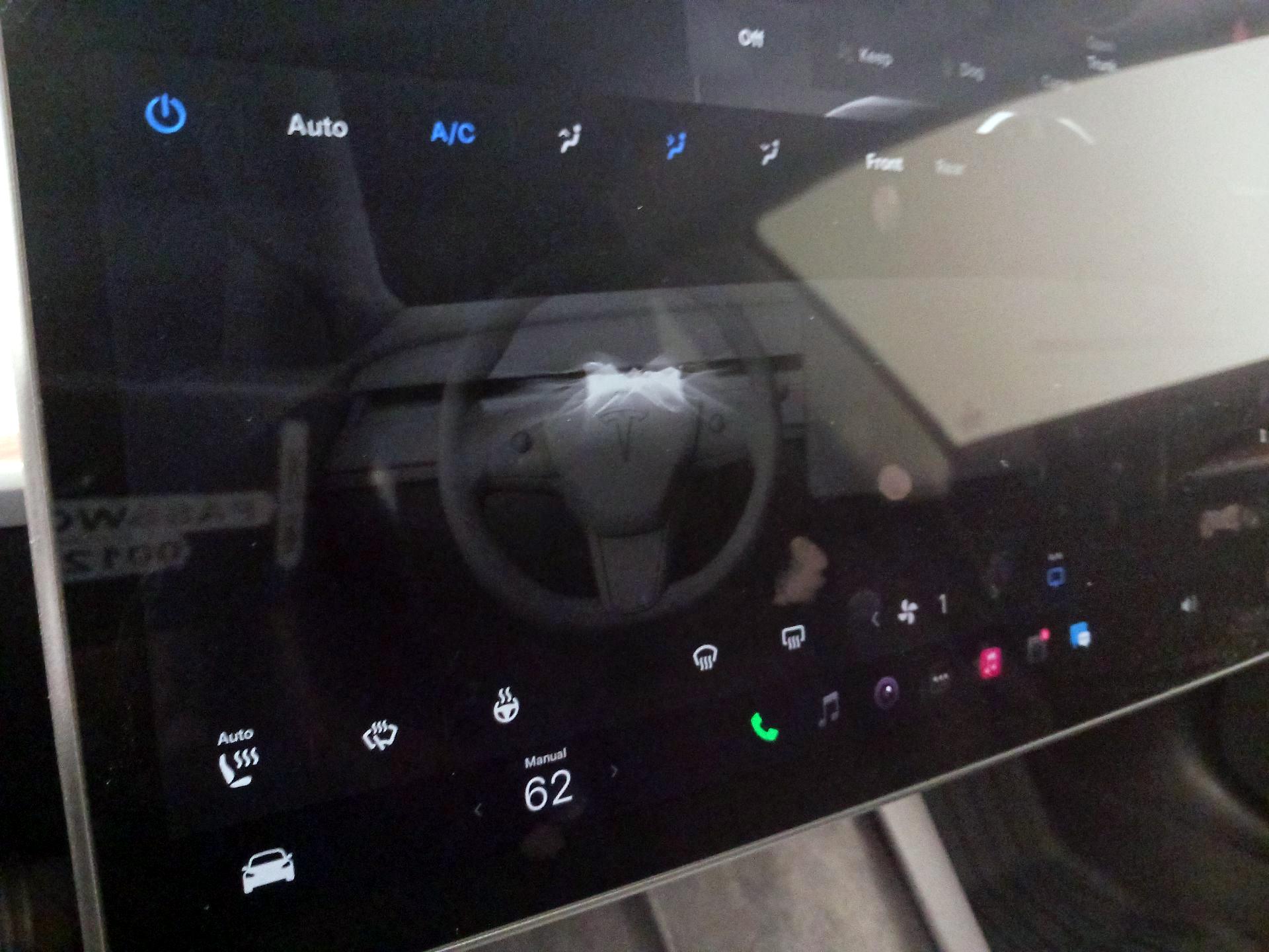 Thumbnail: 2022 Tesla Model 3 - 16