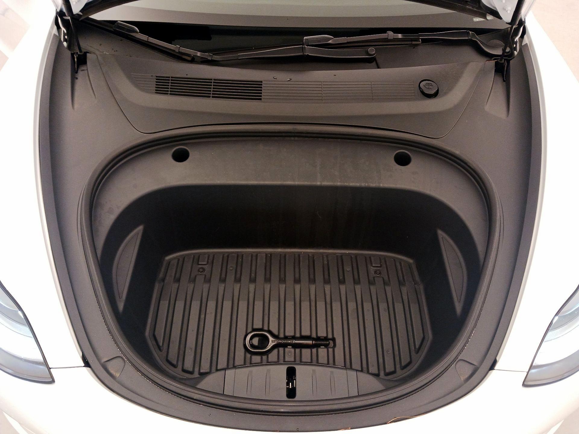 Thumbnail: 2022 Tesla Model 3 - 20