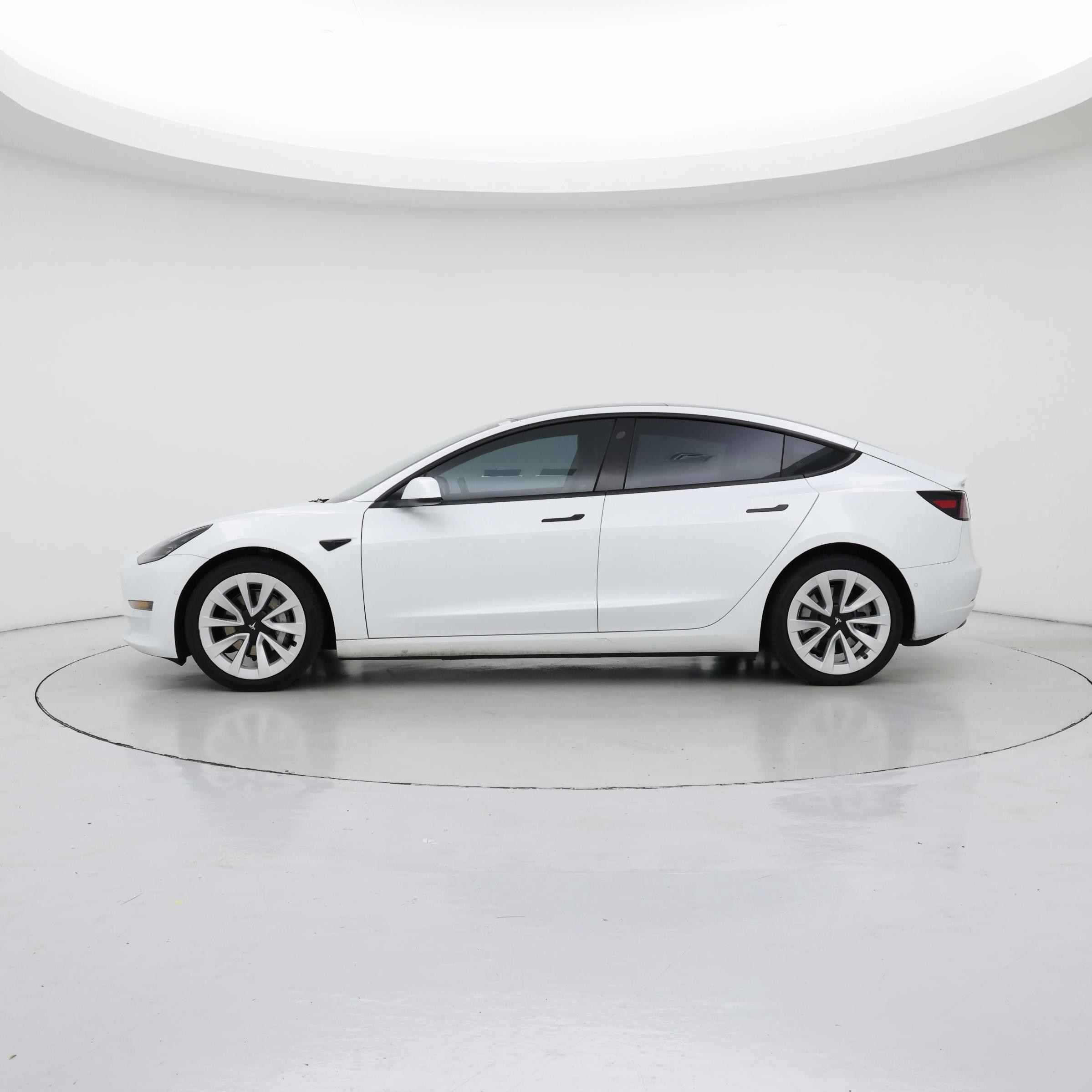 Thumbnail: 2022 Tesla Model 3 - 3