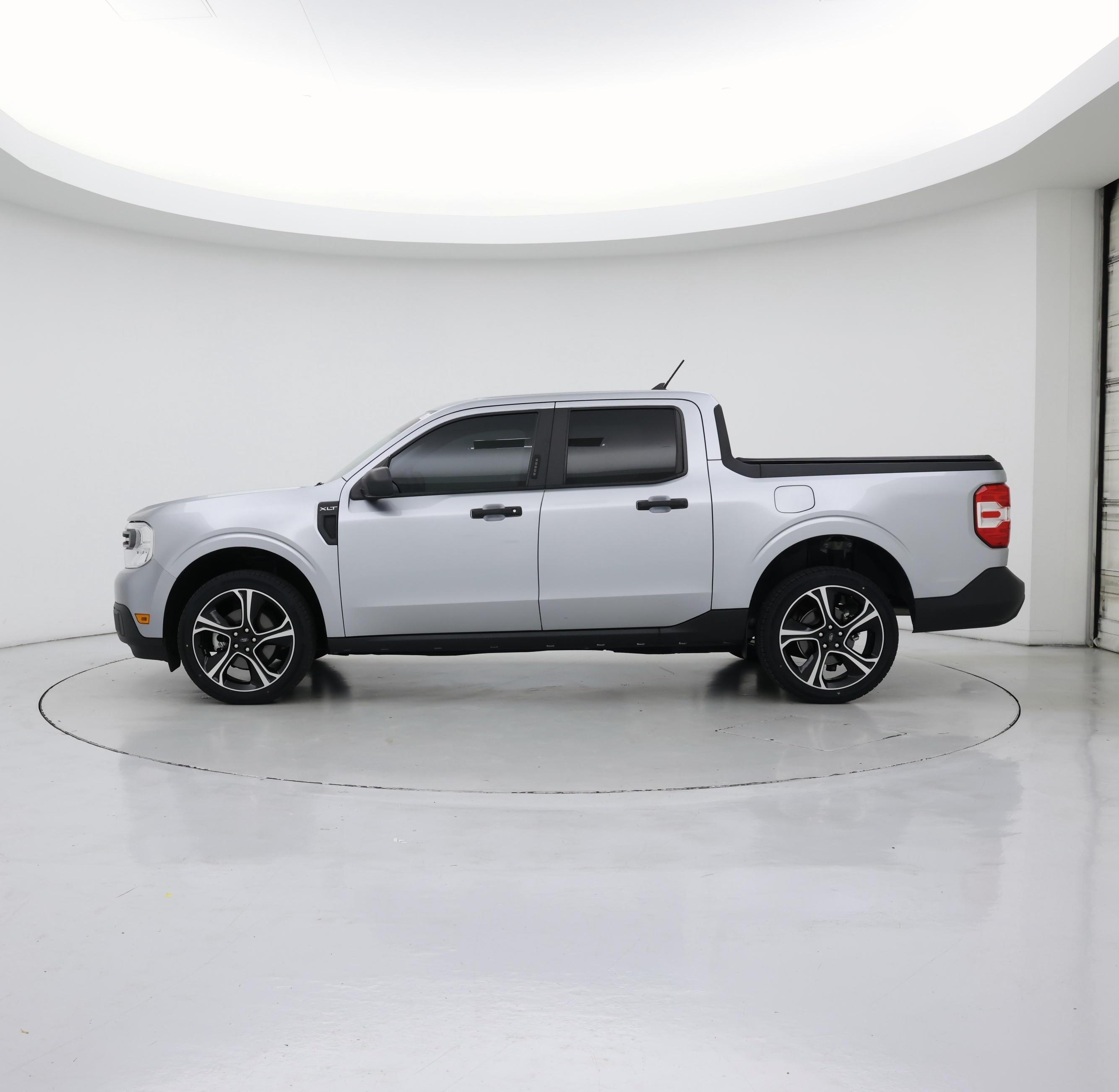 Thumbnail: 2022 Ford Maverick - 3