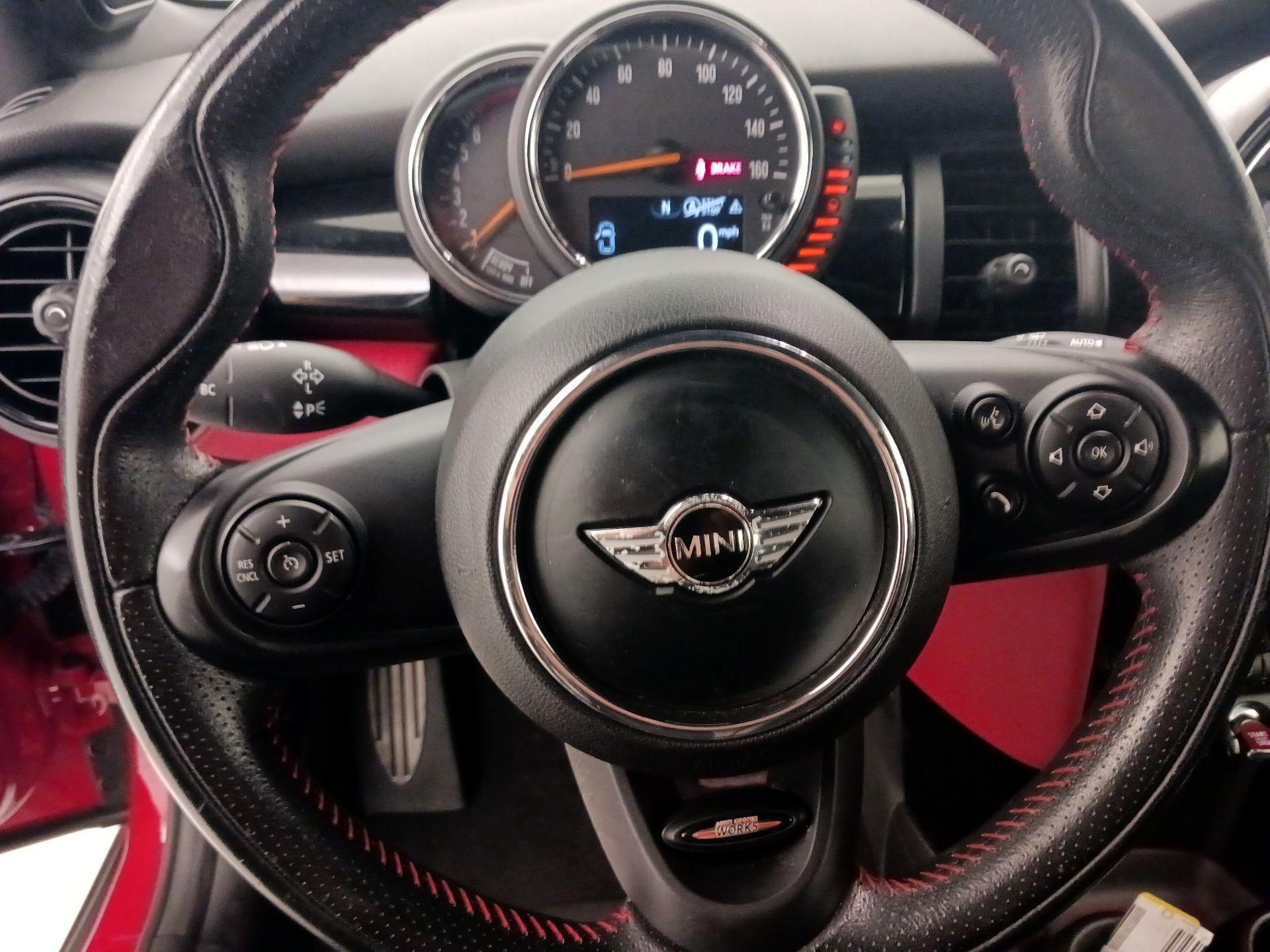 Thumbnail: 2016 MINI Cooper - 10