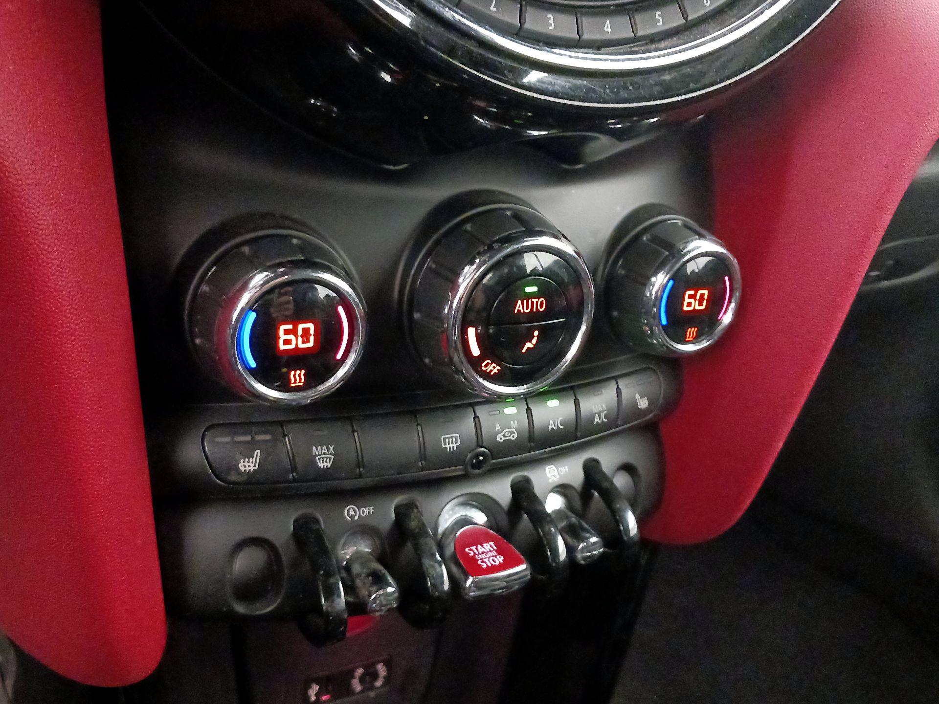Thumbnail: 2016 MINI Cooper - 16