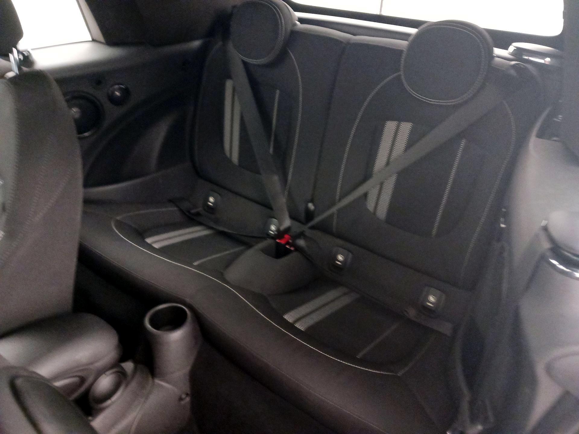 Thumbnail: 2016 MINI Cooper - 19