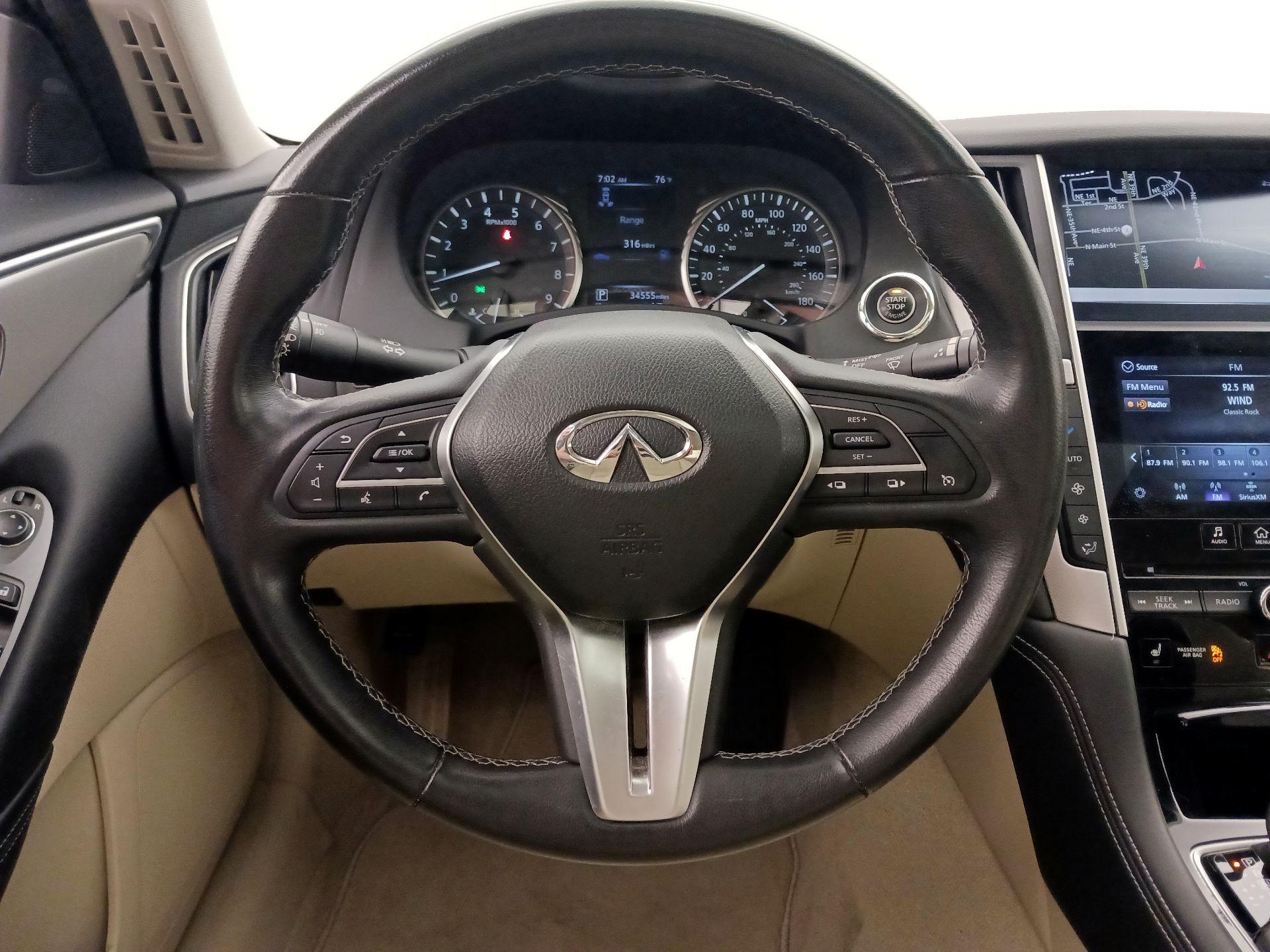 Thumbnail: 2020 INFINITI Q50 - 10
