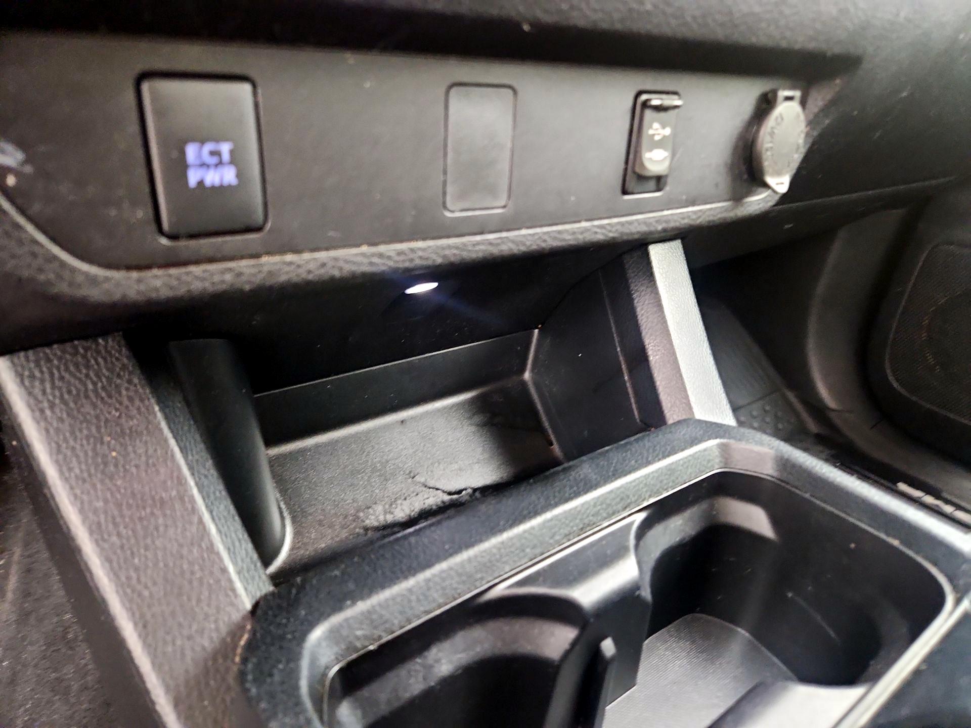 Thumbnail: 2019 Toyota Tacoma - 18