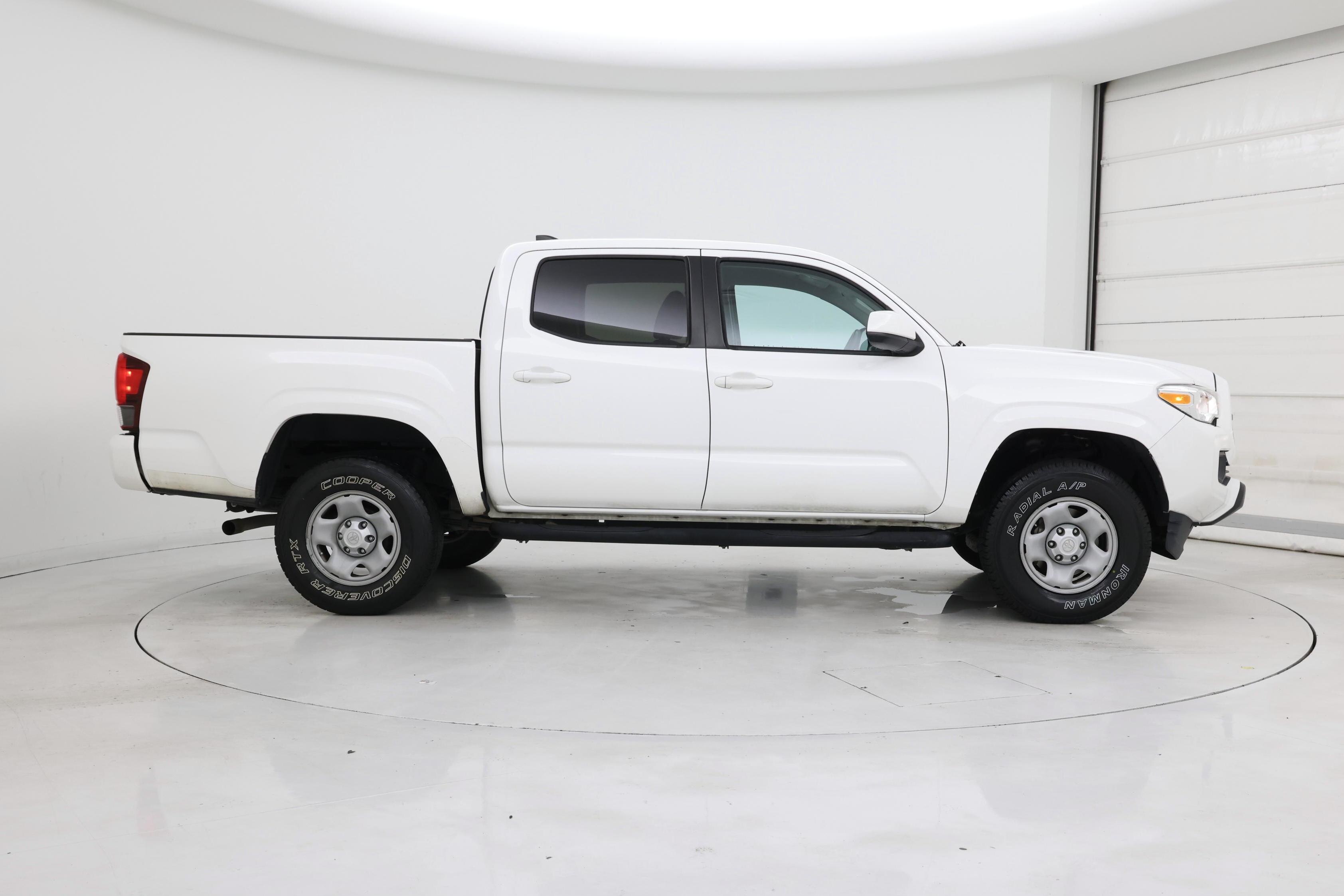 Thumbnail: 2019 Toyota Tacoma - 7