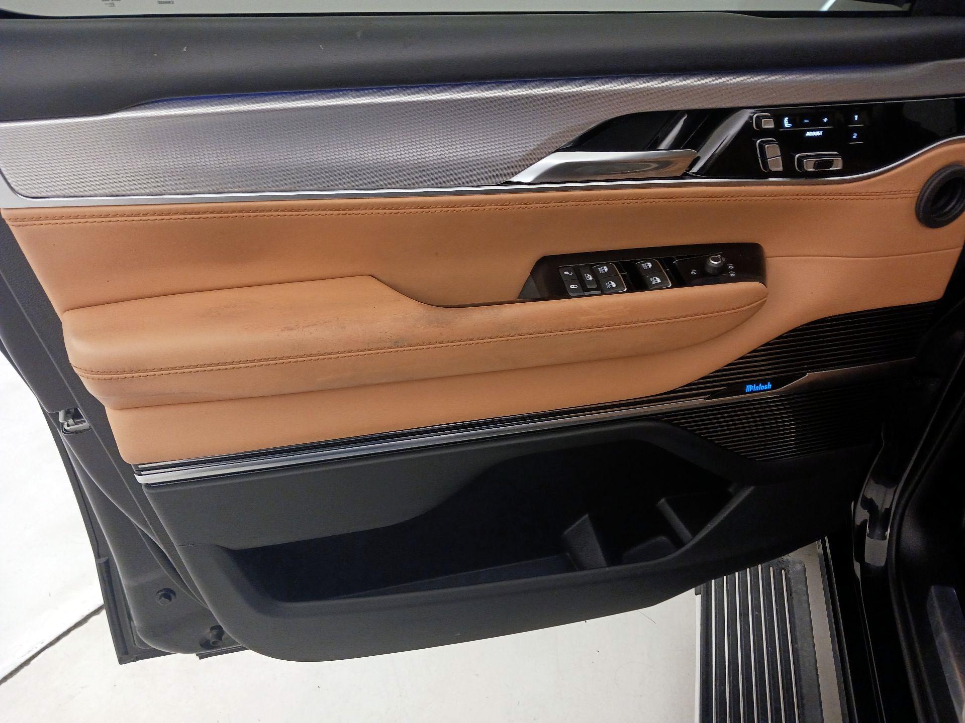 Thumbnail: 2023 Jeep Grand Wagoneer - 12