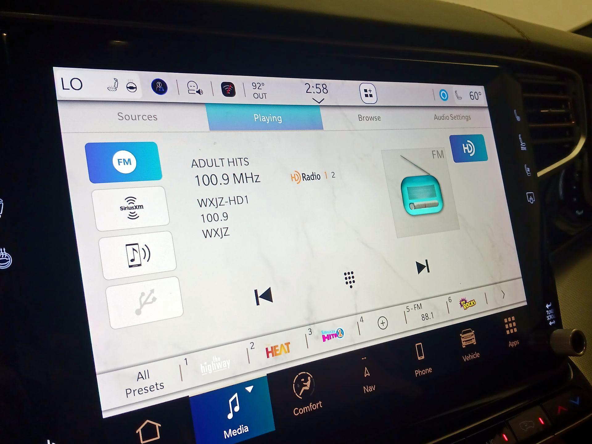 Thumbnail: 2023 Jeep Grand Wagoneer - 16