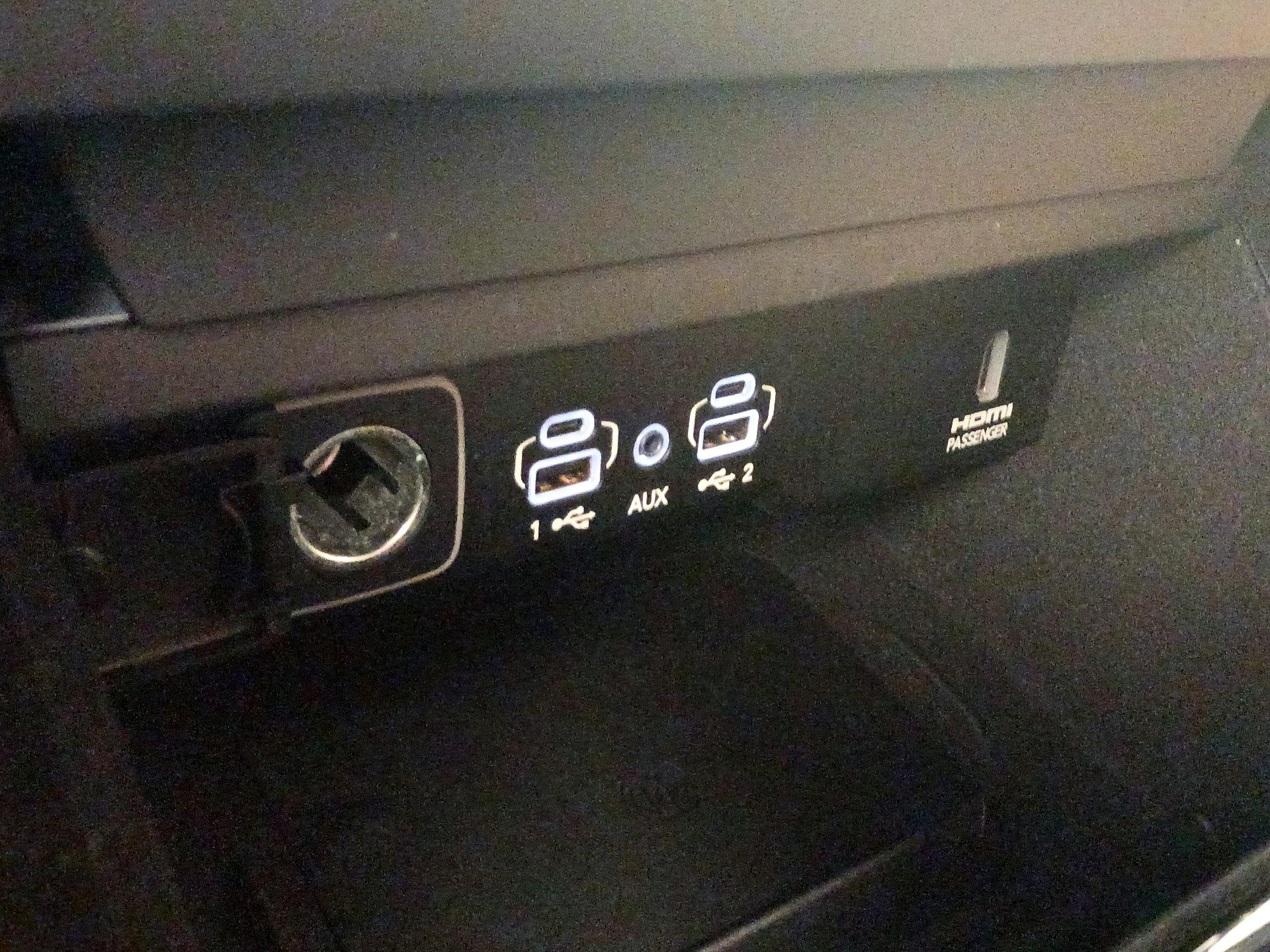 Thumbnail: 2023 Jeep Grand Wagoneer - 19