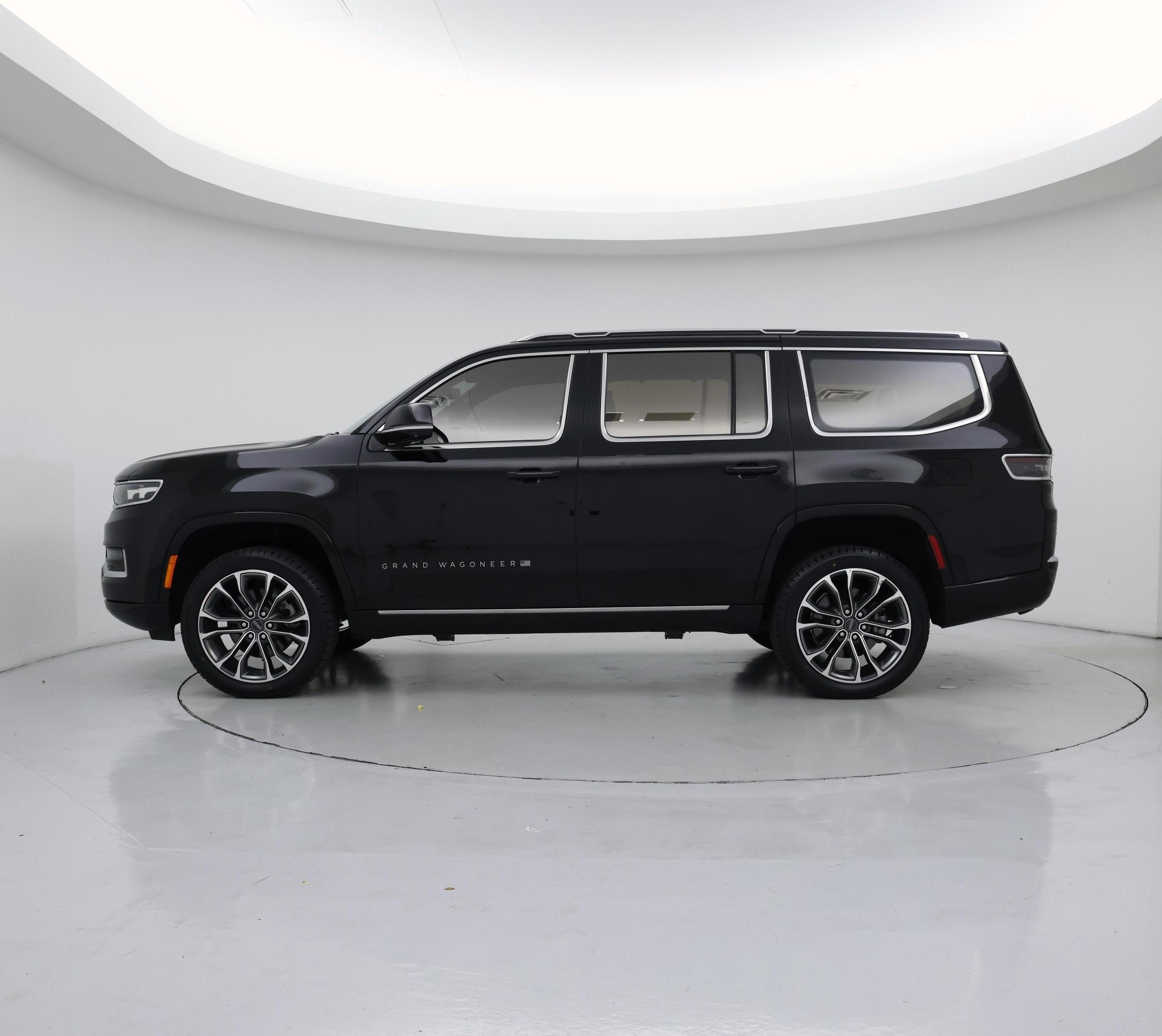 Thumbnail: 2023 Jeep Grand Wagoneer - 3