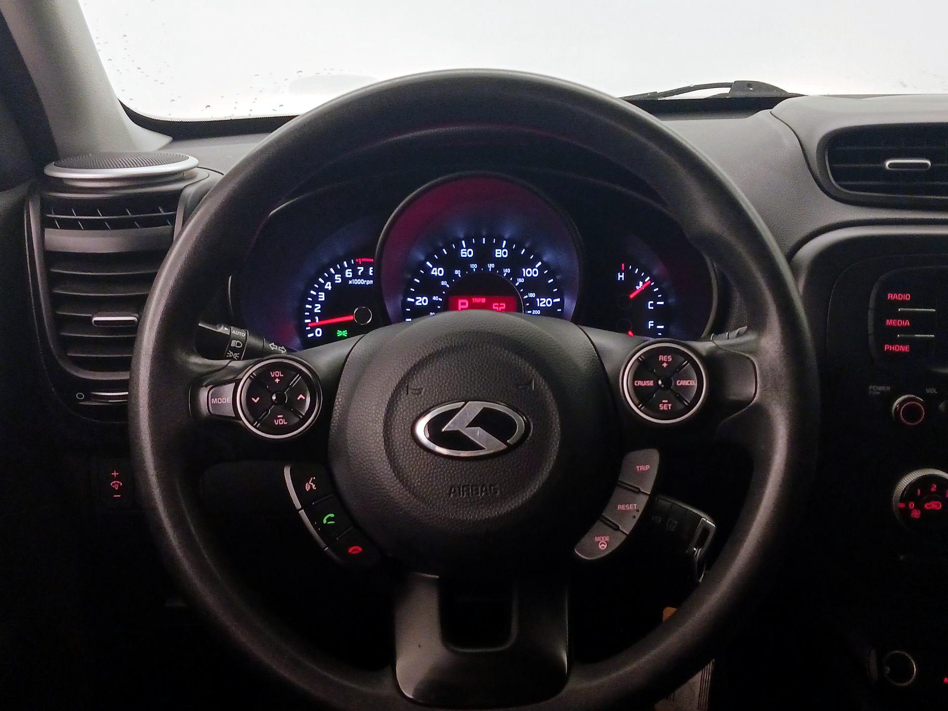 Thumbnail: 2016 Kia Soul - 10