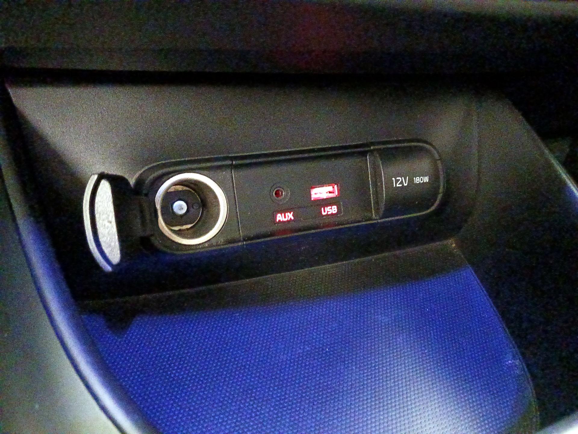 Thumbnail: 2016 Kia Soul - 18