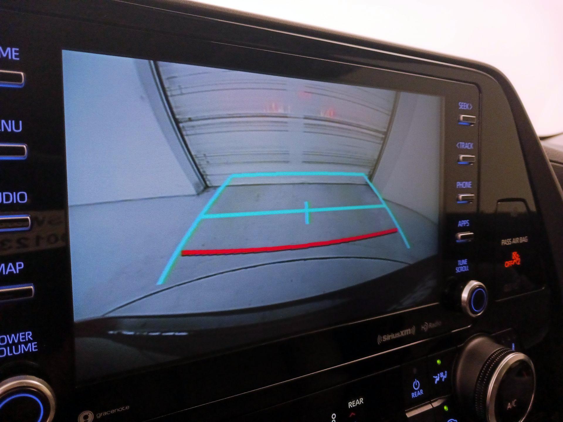 Thumbnail: 2022 Toyota Highlander - 15