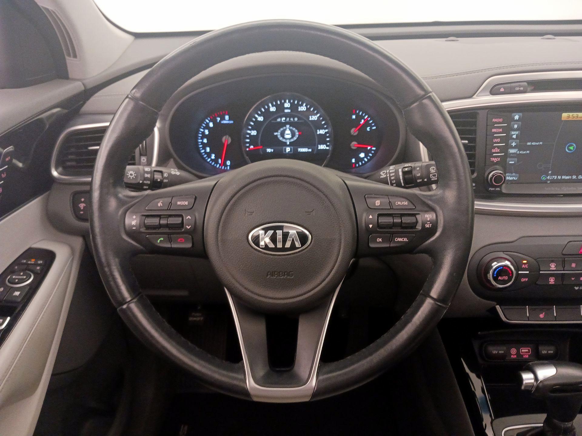 Thumbnail: 2016 Kia Sorento - 10
