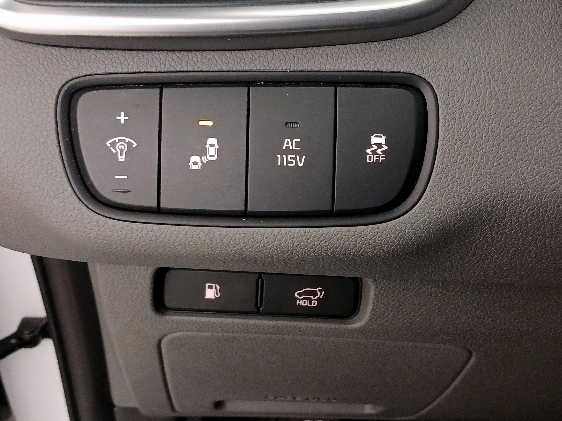 Thumbnail: 2016 Kia Sorento - 13