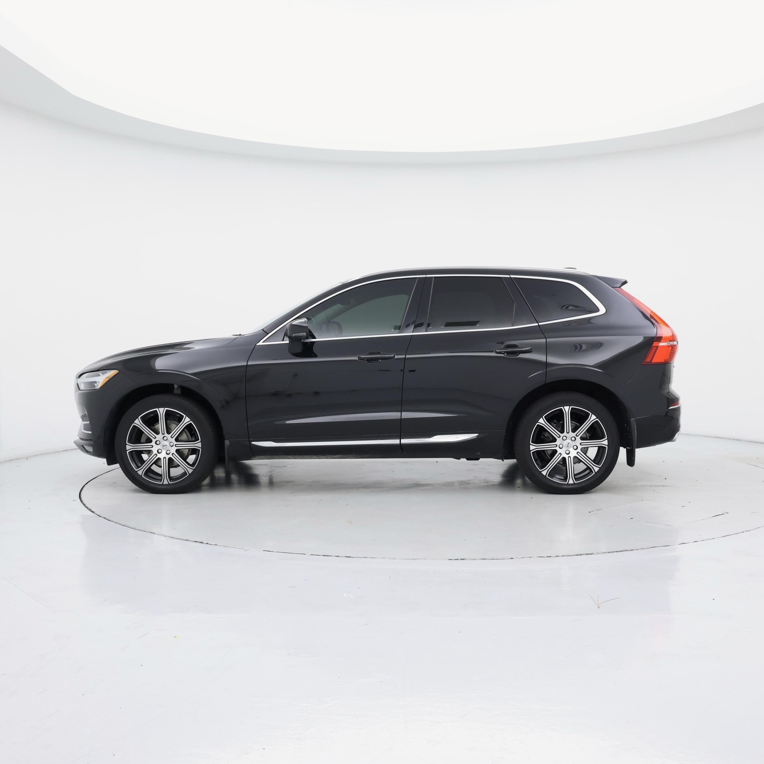 Thumbnail: 2020 Volvo XC60 - 3